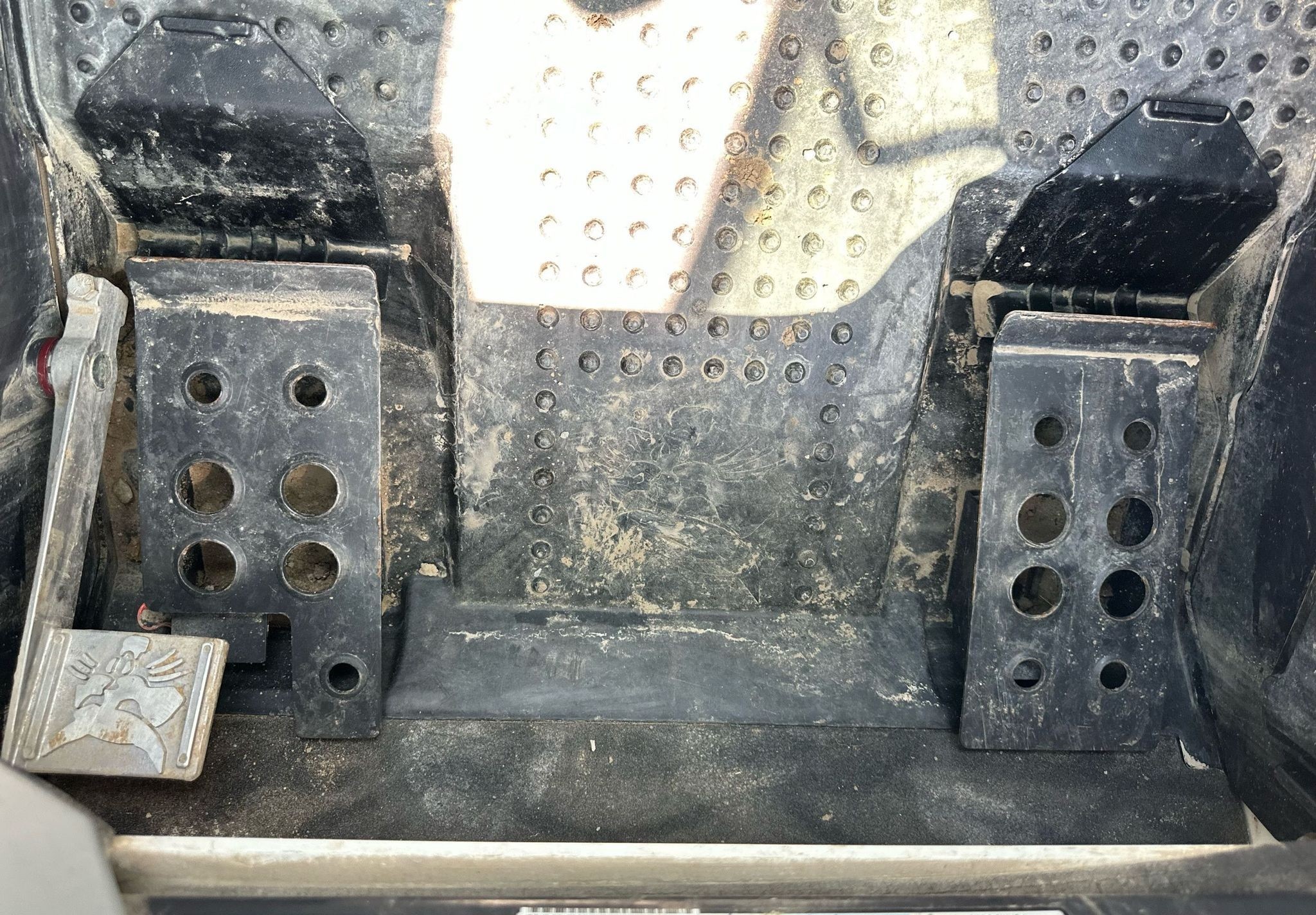 gallery 2021 Bobcat T595 tracked skid steer loader
