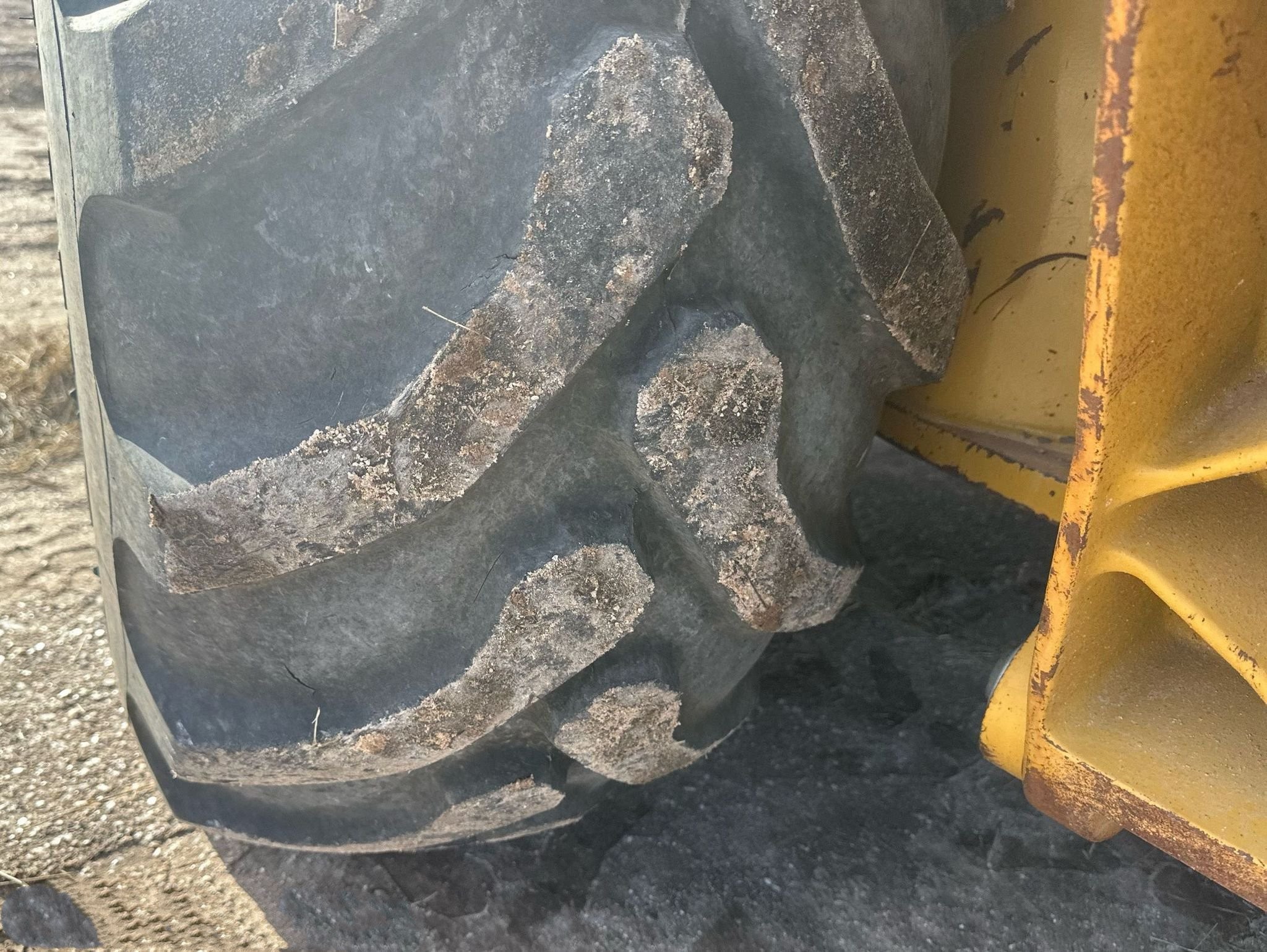gallery 2015 Caterpillar 420F backhoe