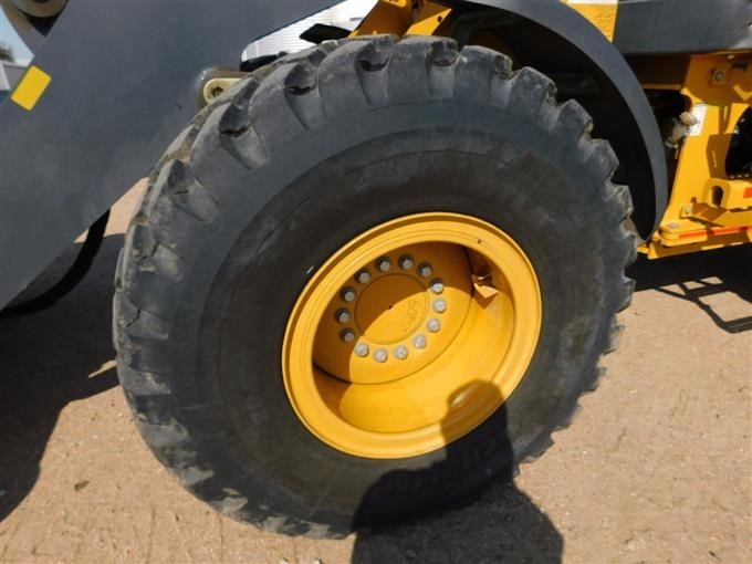 gallery 2014 John Deere 524K High Lift Wheel Loader
