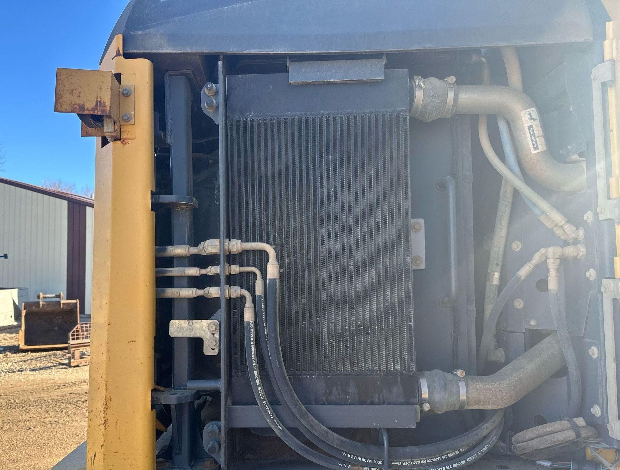 gallery 2006 John Deere 844J wheel loader