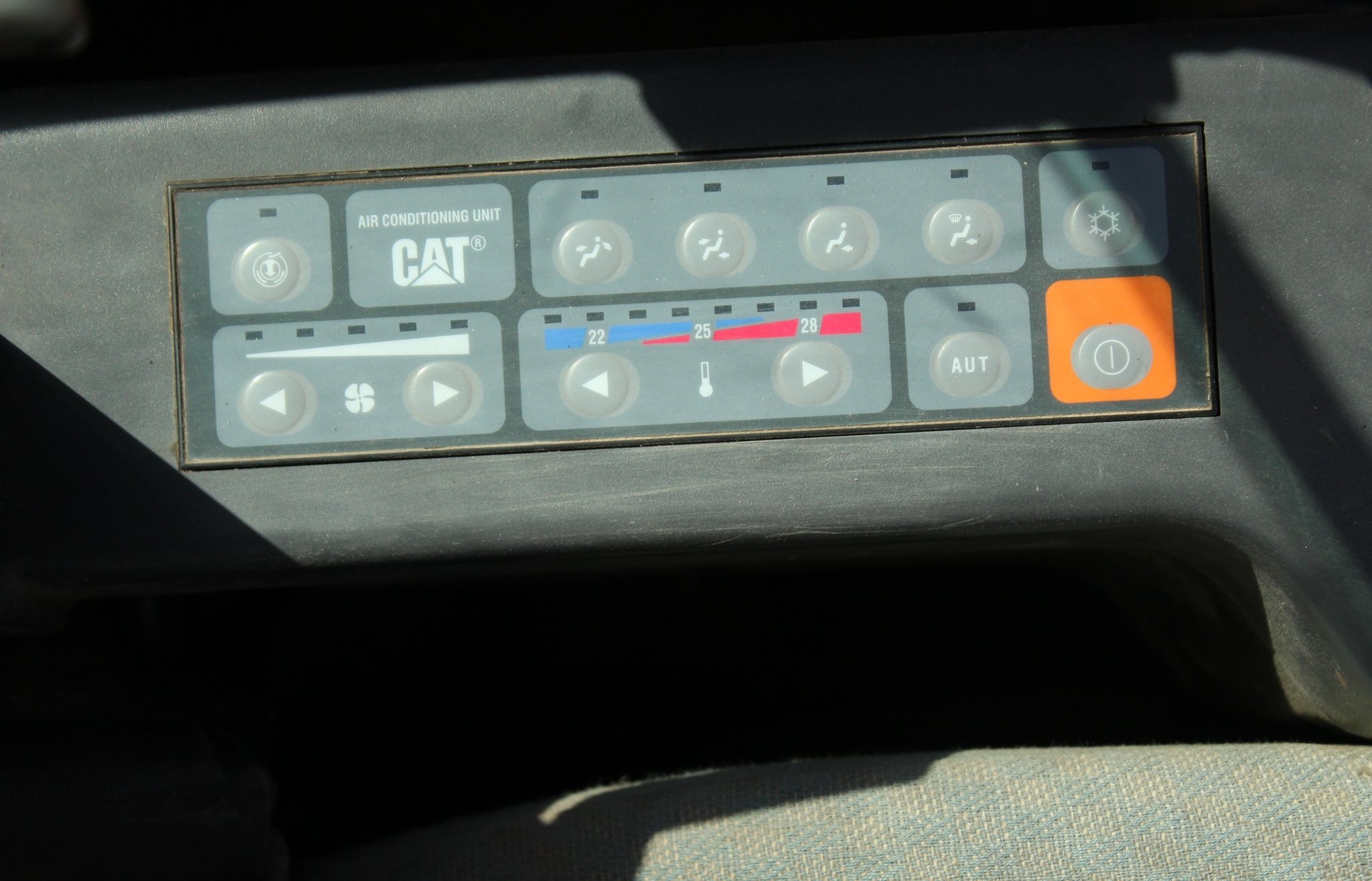 gallery 2008 Caterpillar 321D LCR excavator