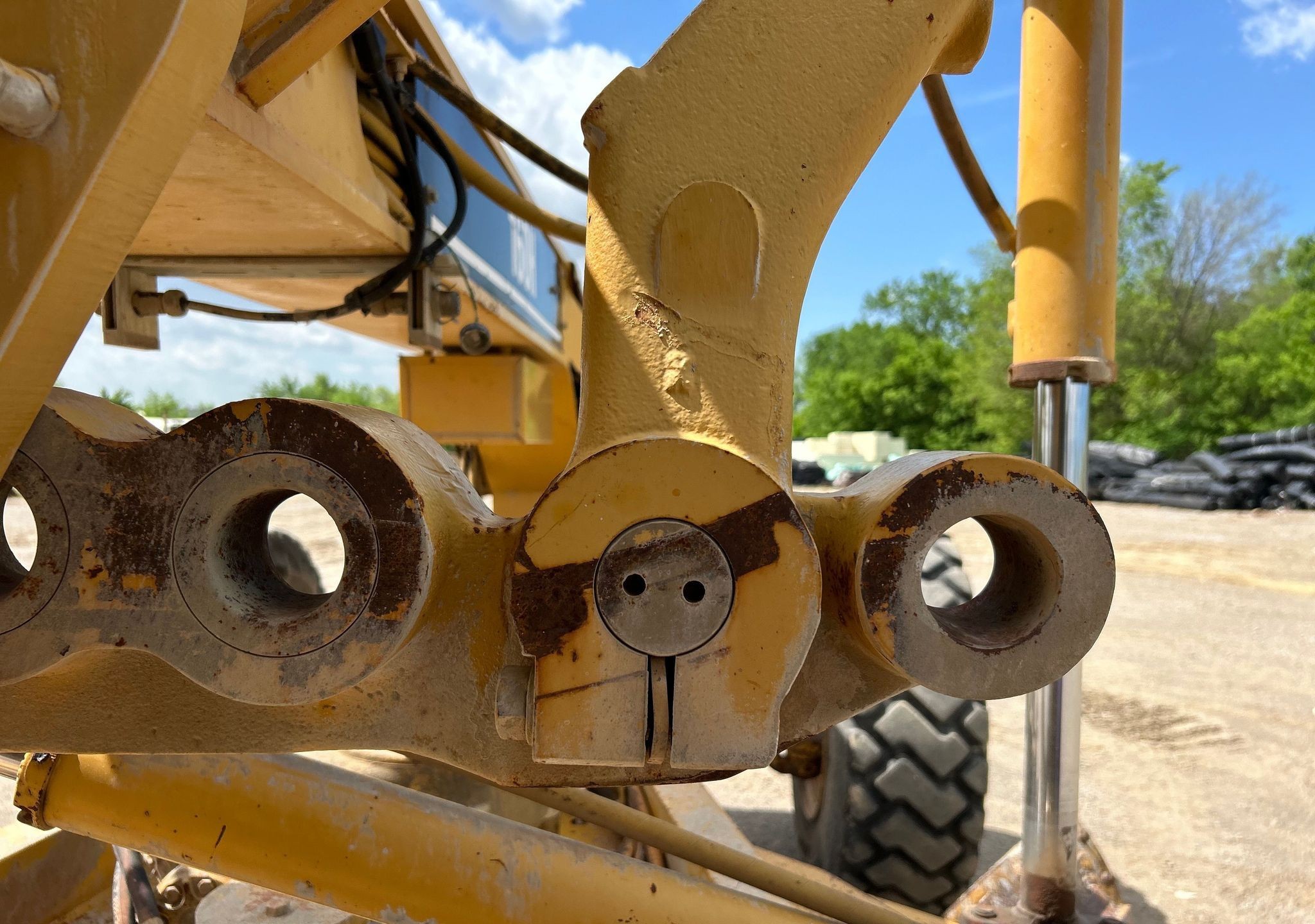 gallery 2006 Caterpillar 160H VHP Plus motor grader