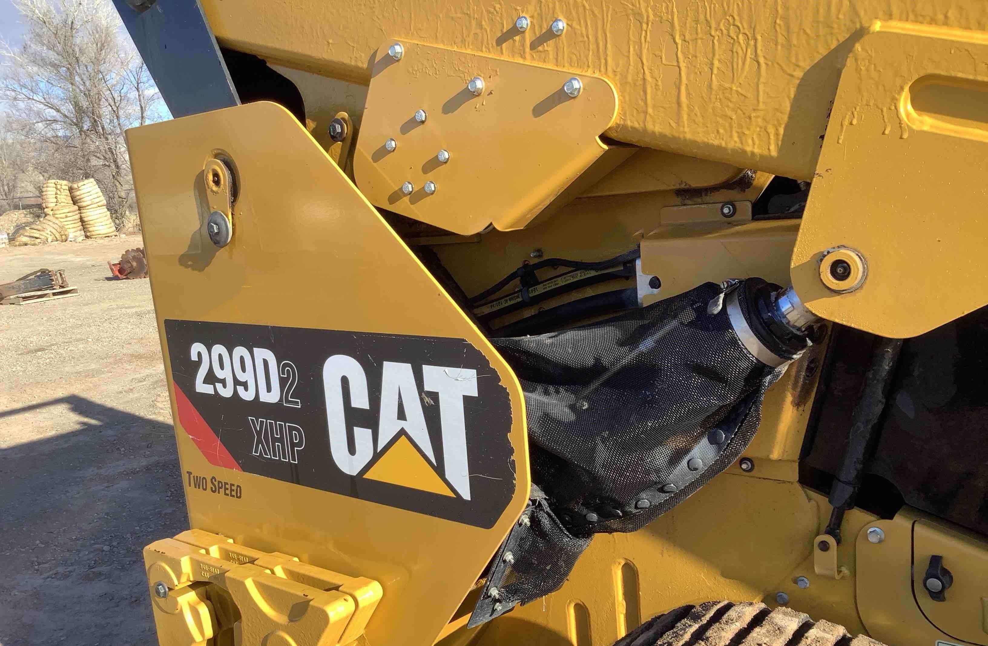 gallery 2019 Caterpillar 299D2 XHP Compact Track Loader