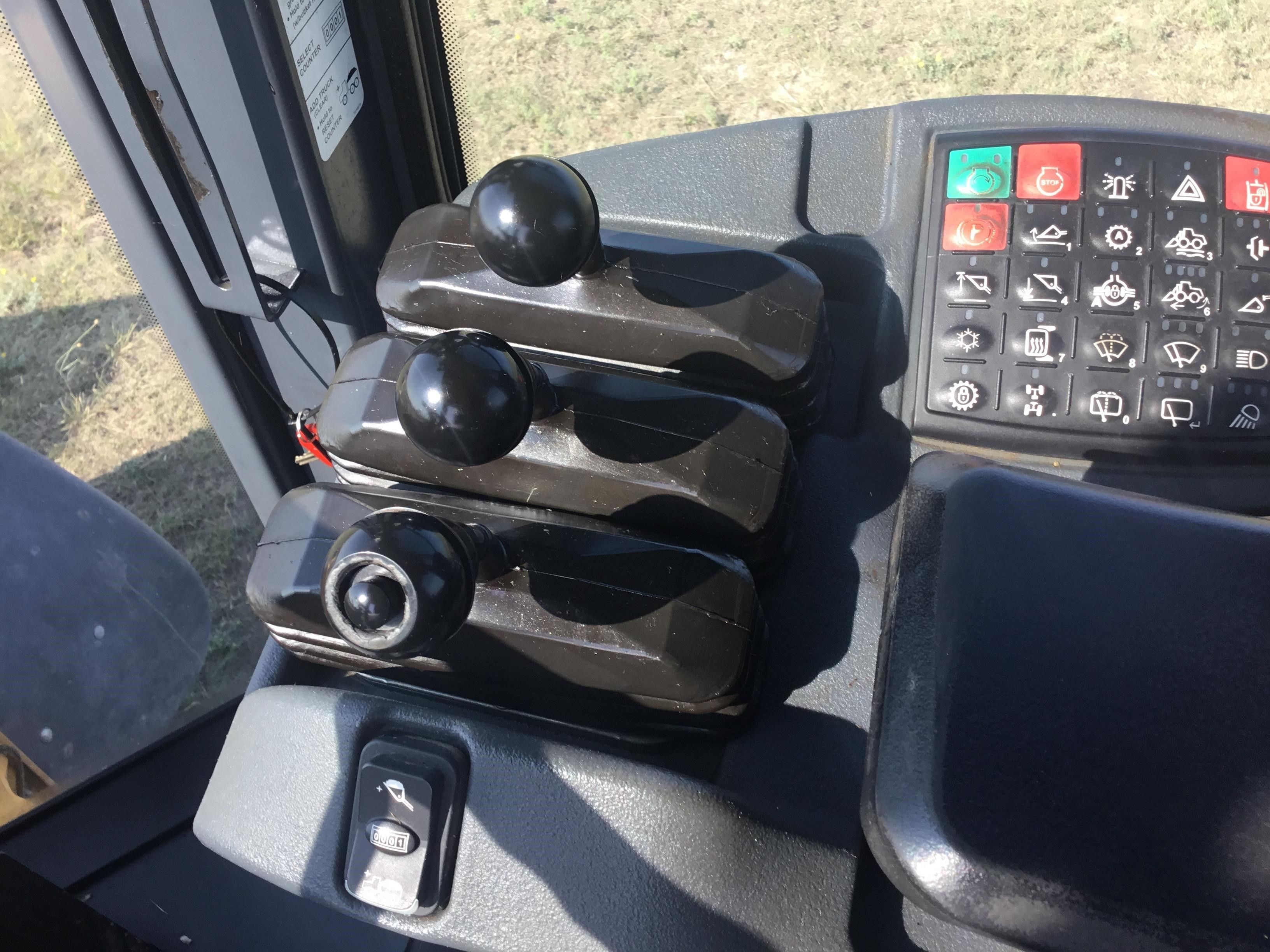 gallery 2015 John Deere 544K High Lift Wheel Loader