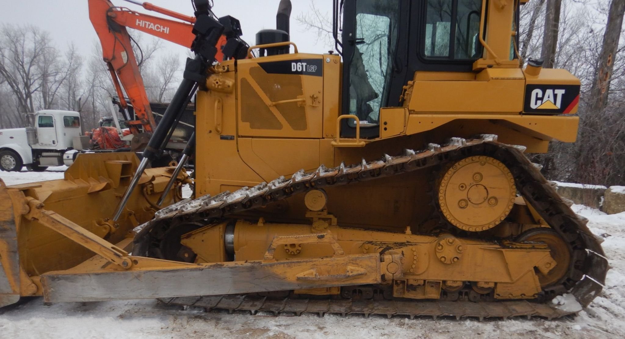 gallery Caterpillar D6T LGP dozer
