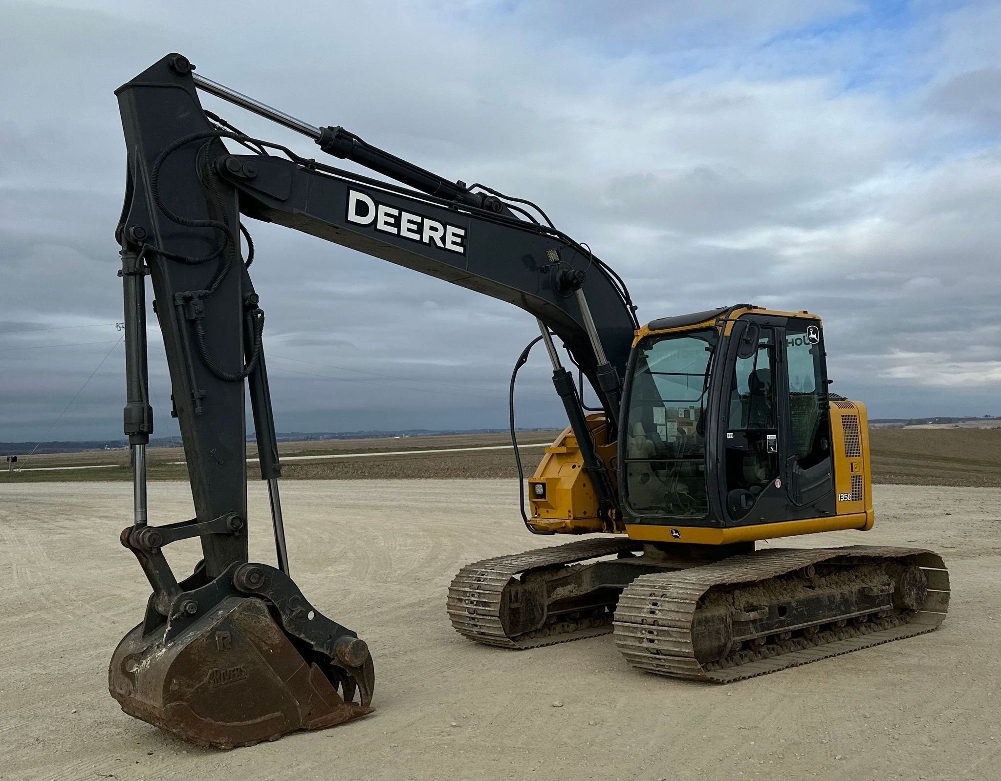 gallery 2012 John Deere FF135DX excavator