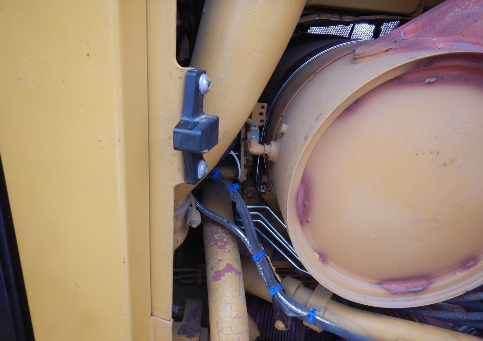 gallery Caterpillar D6T LGP dozer