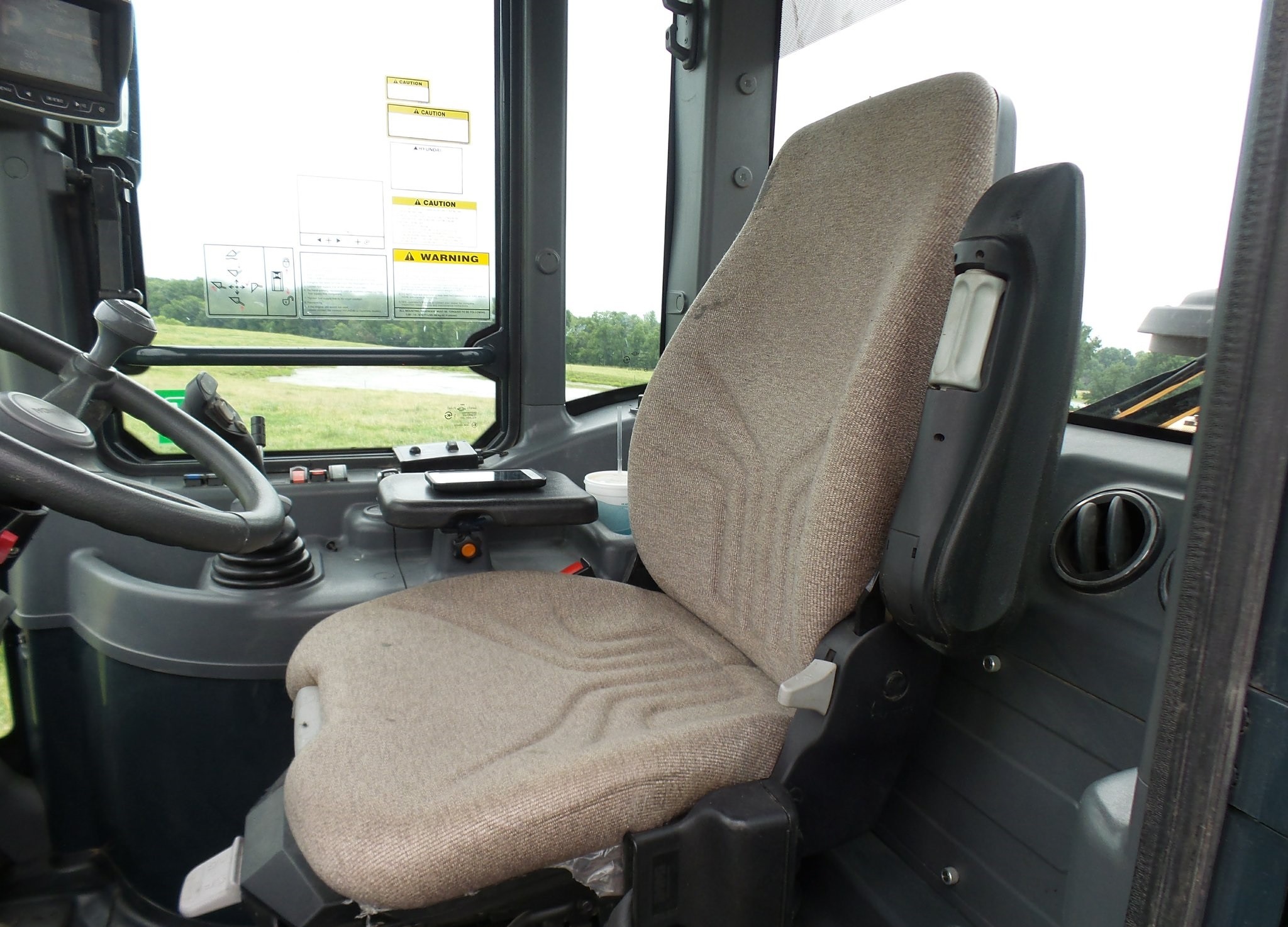gallery 2013 Hyundai HL740-9 wheel loader