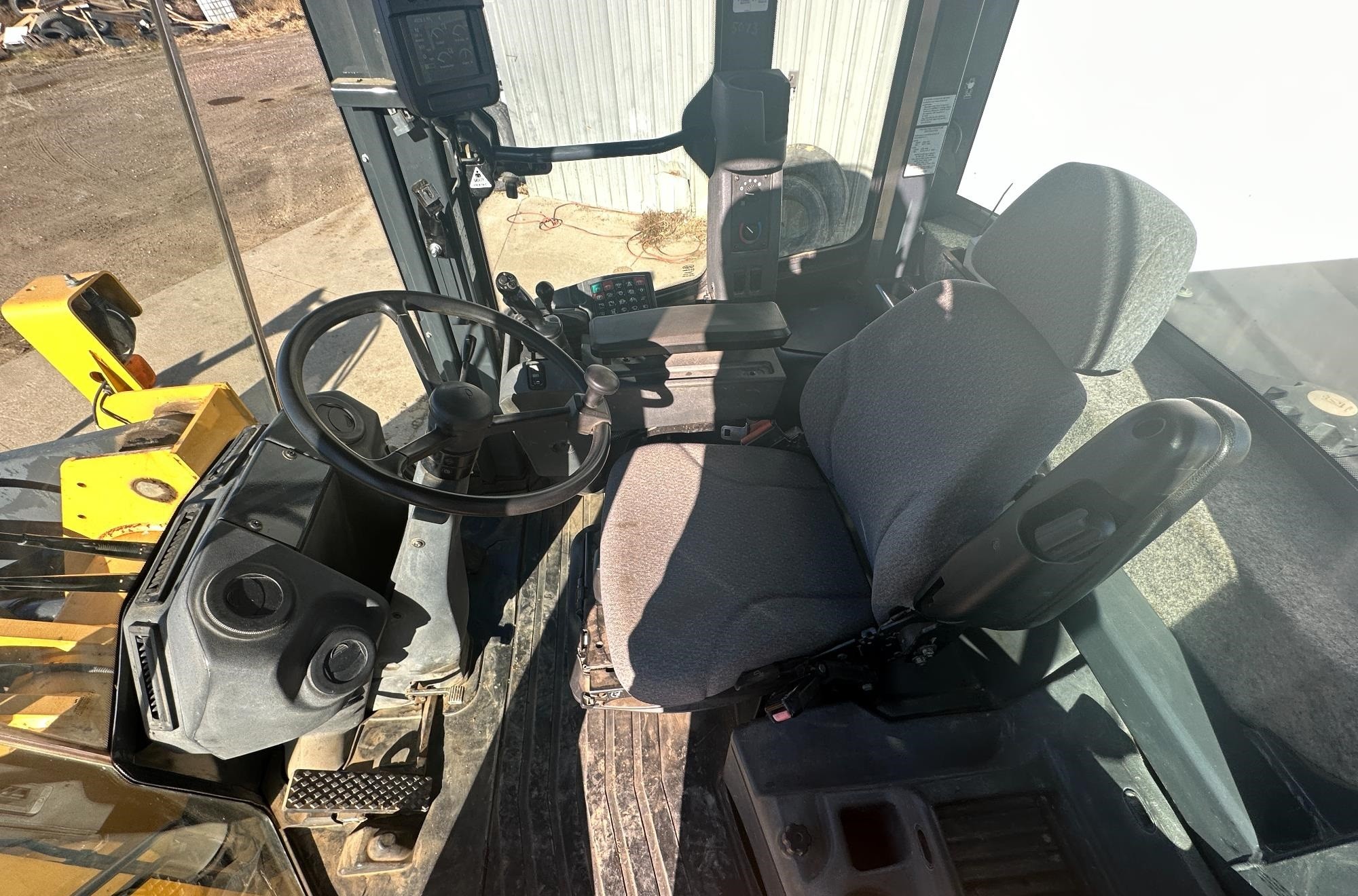 gallery 2015 John Deere 544K Wheel Loader WGrapple
