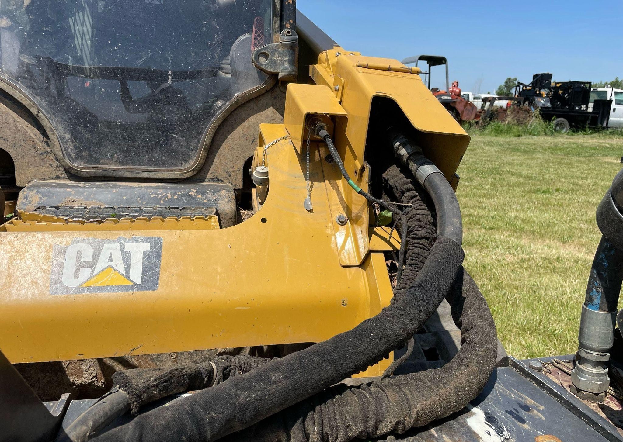 gallery 2017 Caterpillar 299D2XHP Skid Steer