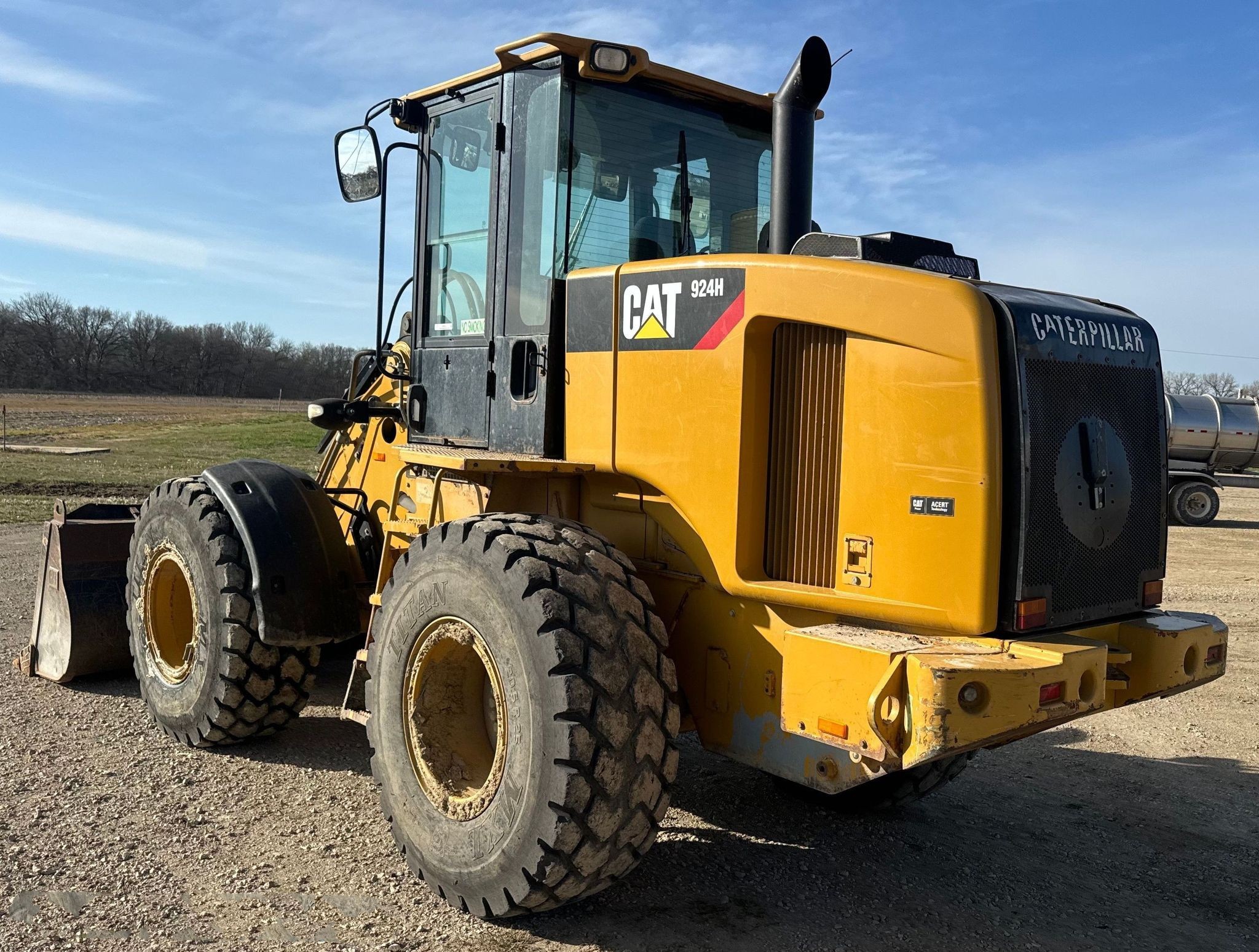 gallery 2011 Caterpillar 924H wheel loader