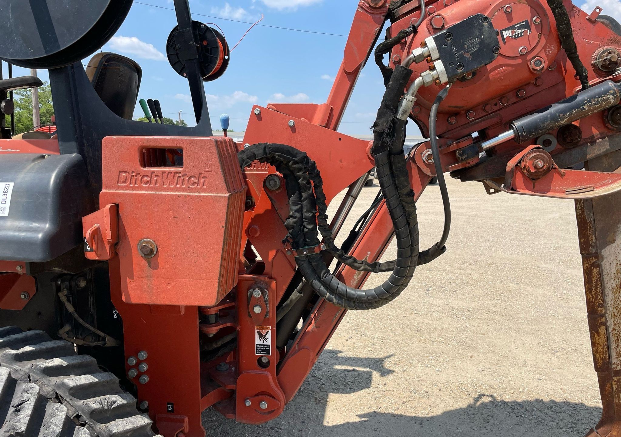 gallery 2011 Ditch Witch RT115 Quad vibratory cable plow