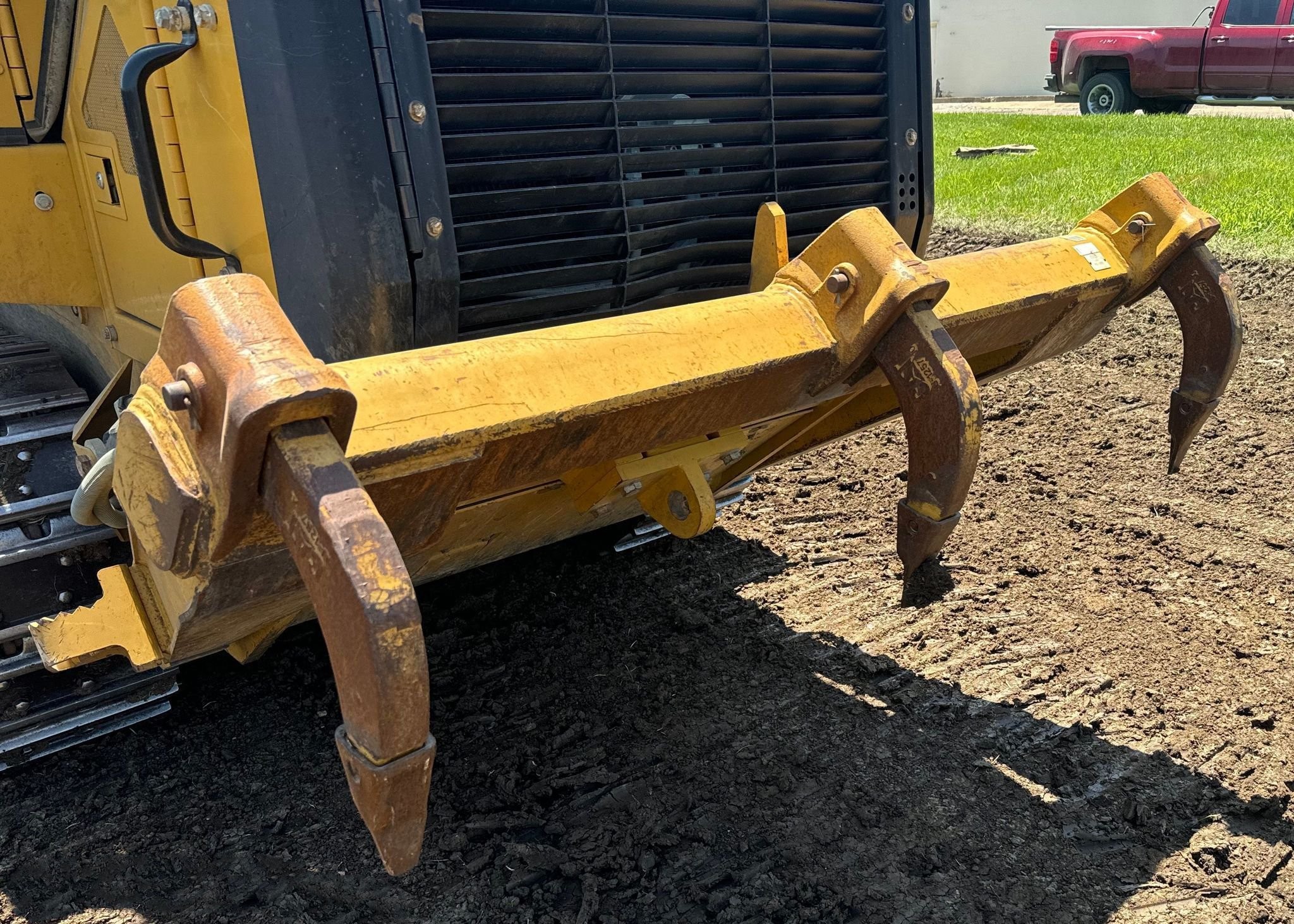 gallery 2016 Caterpillar 953D track loader