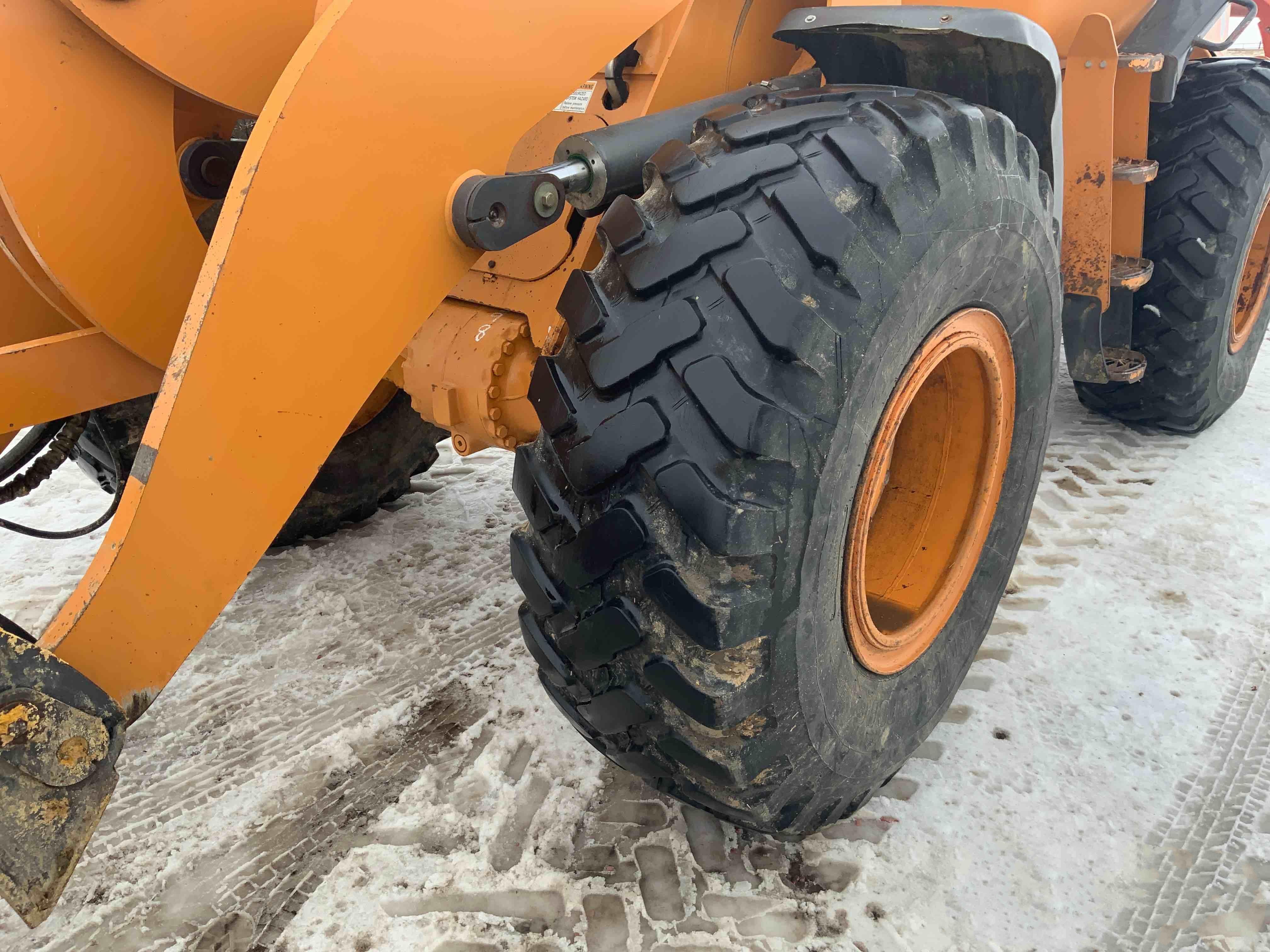 gallery 2012 Case 621F Wheel Loader