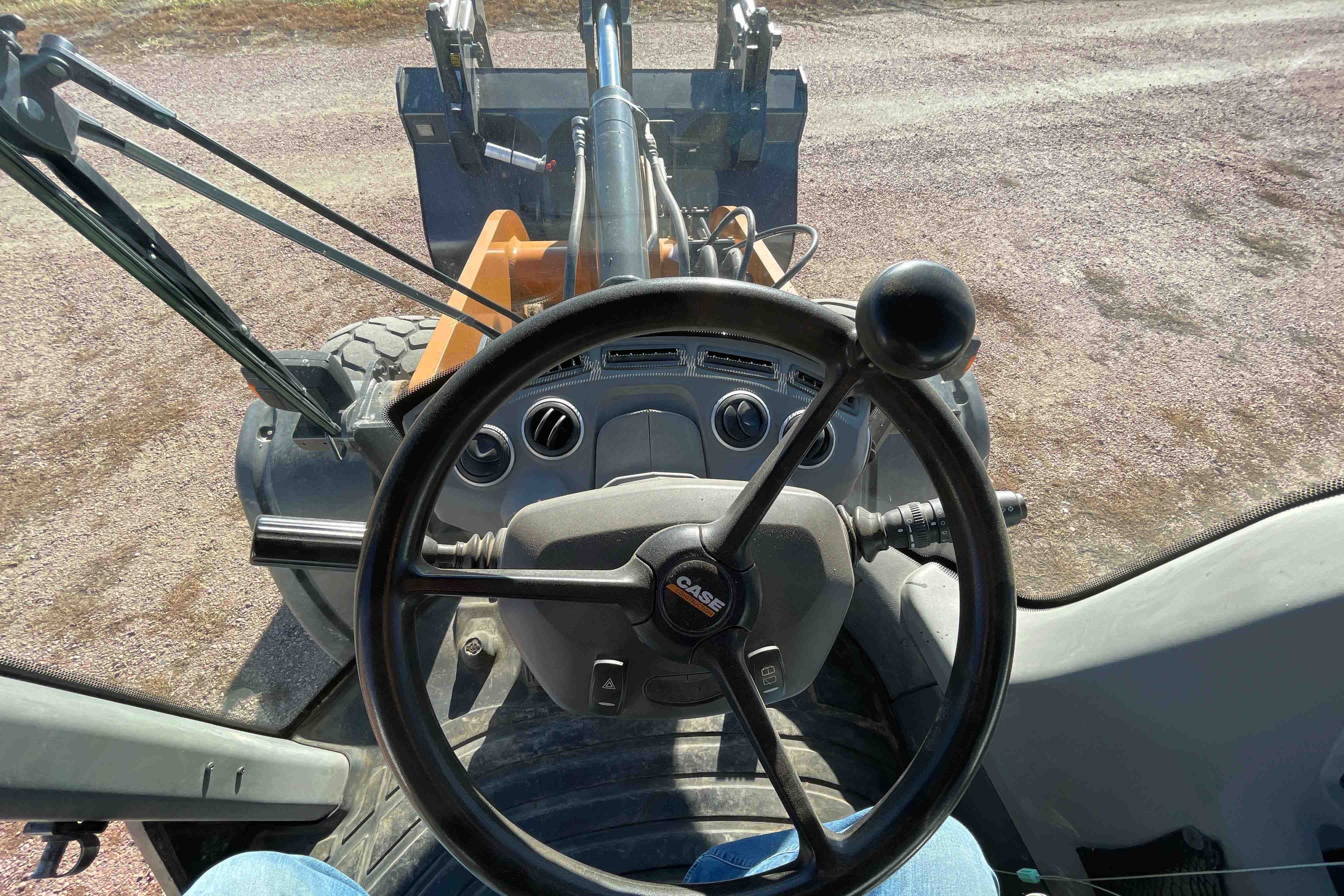 gallery 2017 Case 621G Wheel Loader