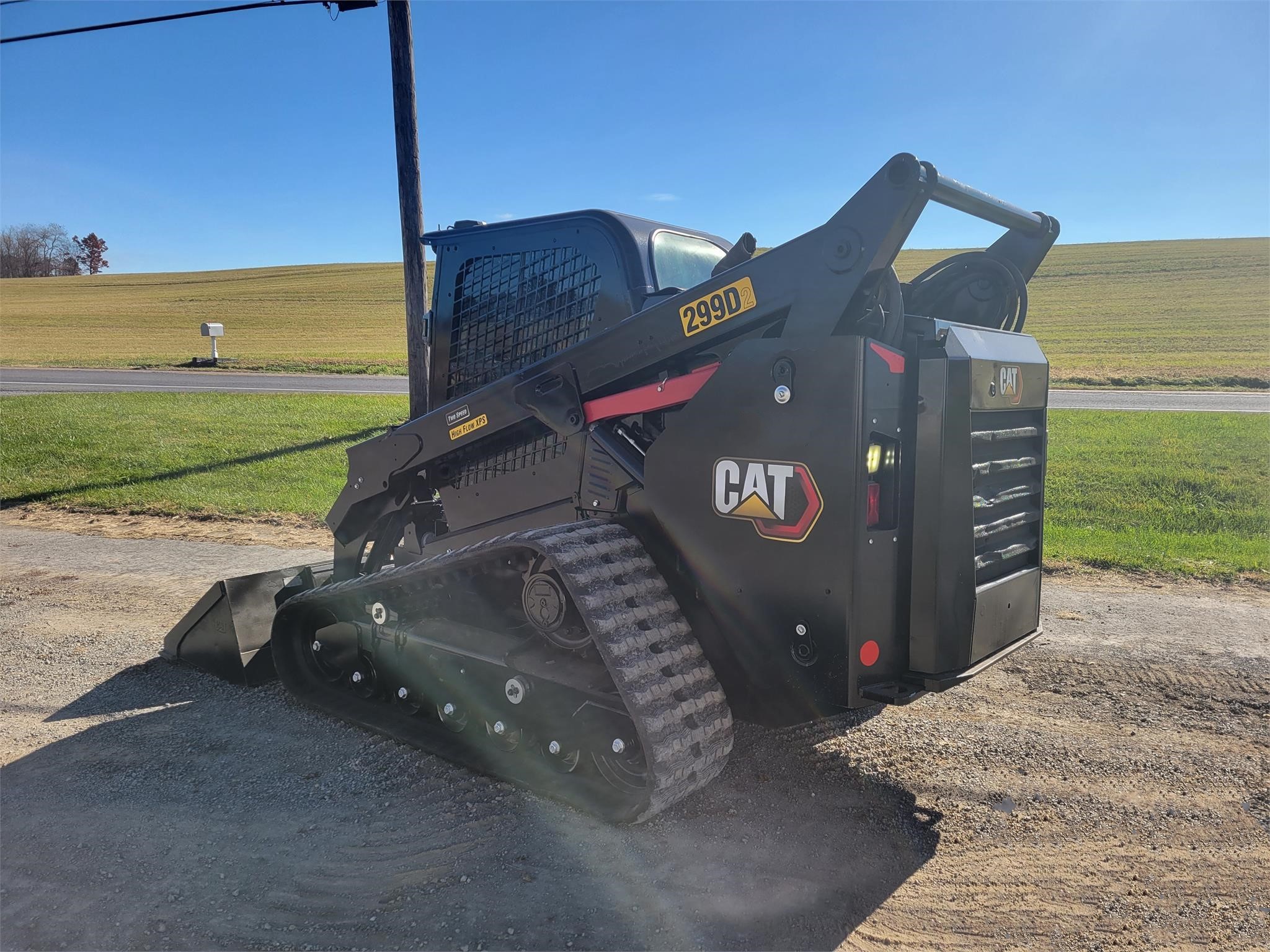 gallery 2017 CATERPILLAR 299D2 Skid Steer