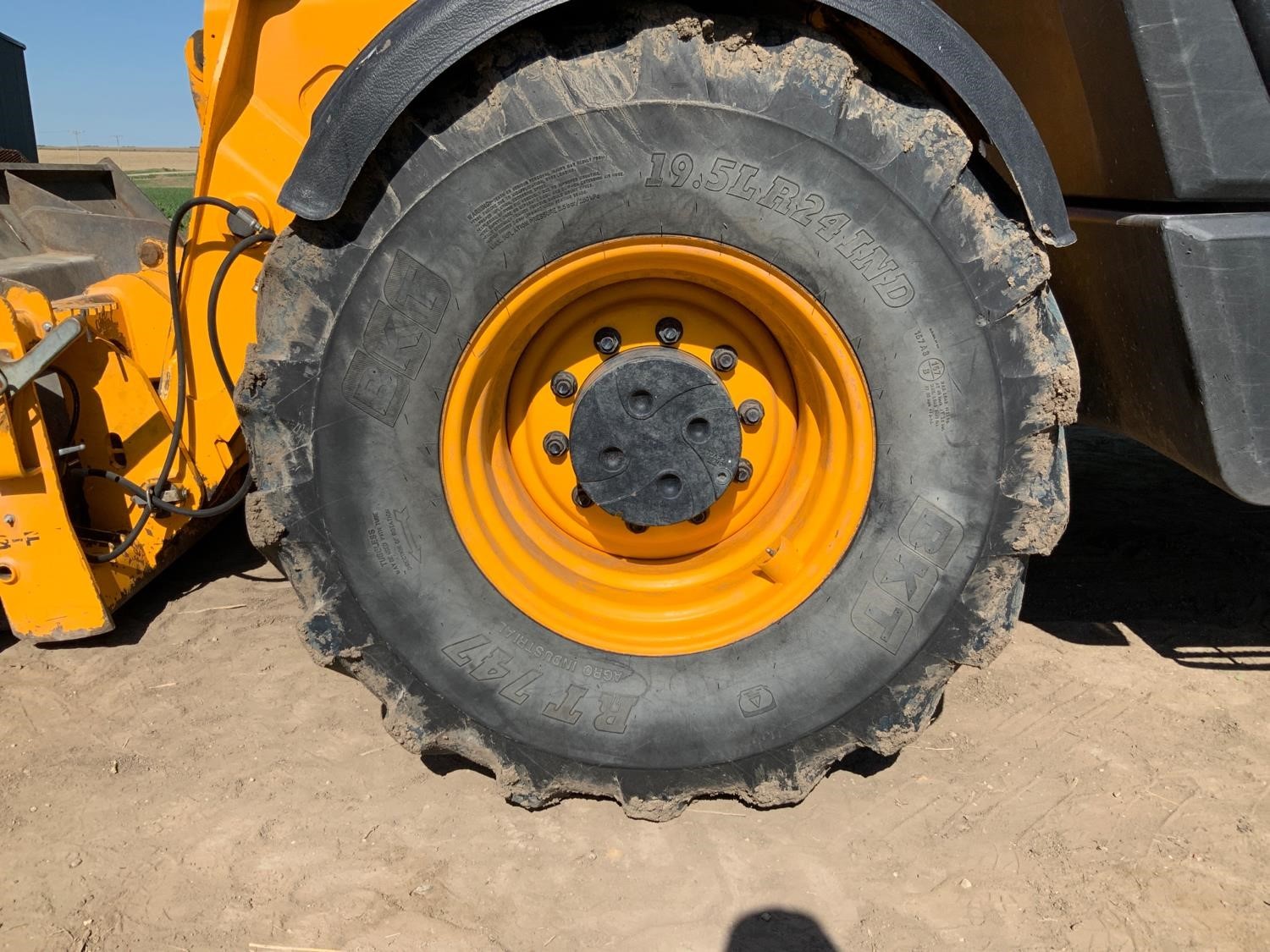 gallery 2017 Jcb 560-80AGS 4x4x4 Telehandler