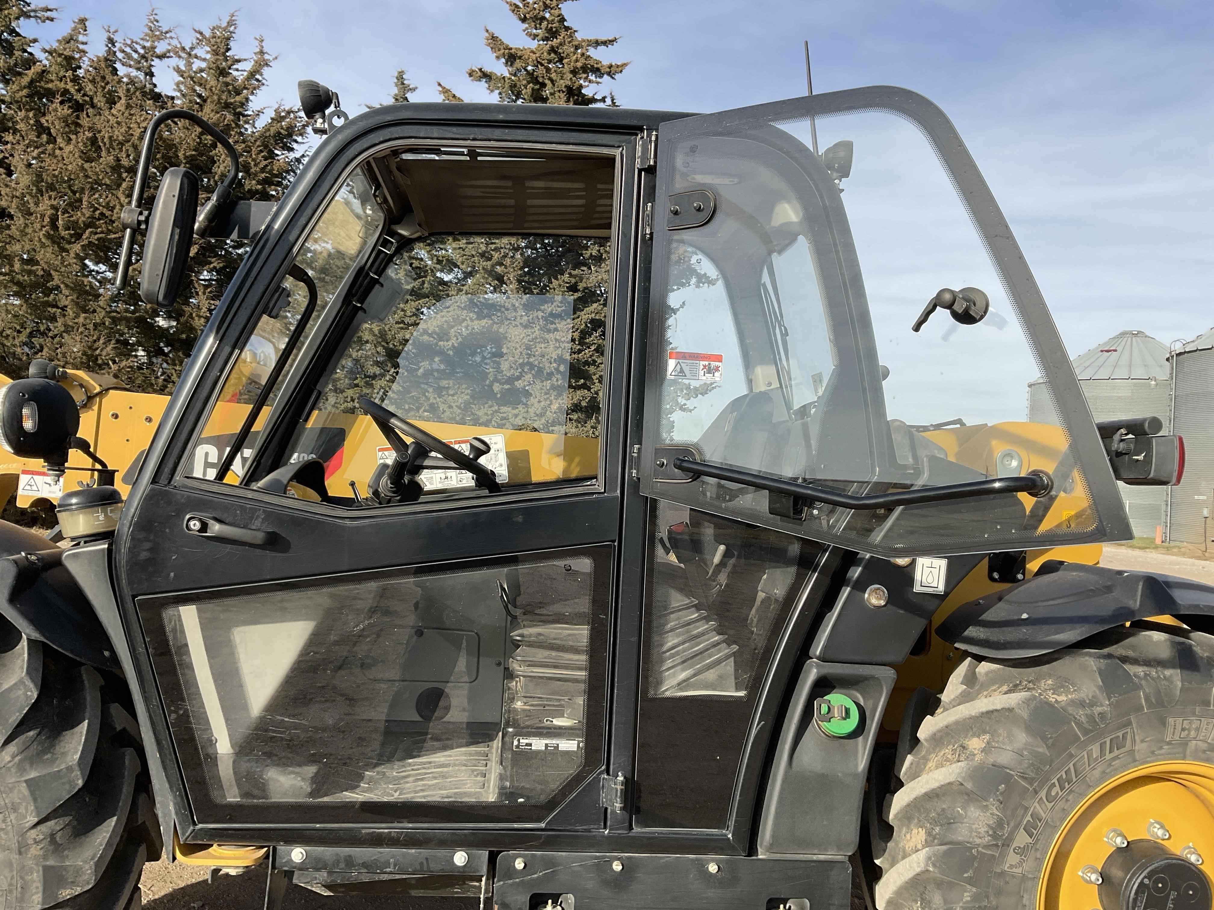 gallery 2012 Caterpillar TH406 4x4x4 Telehandler