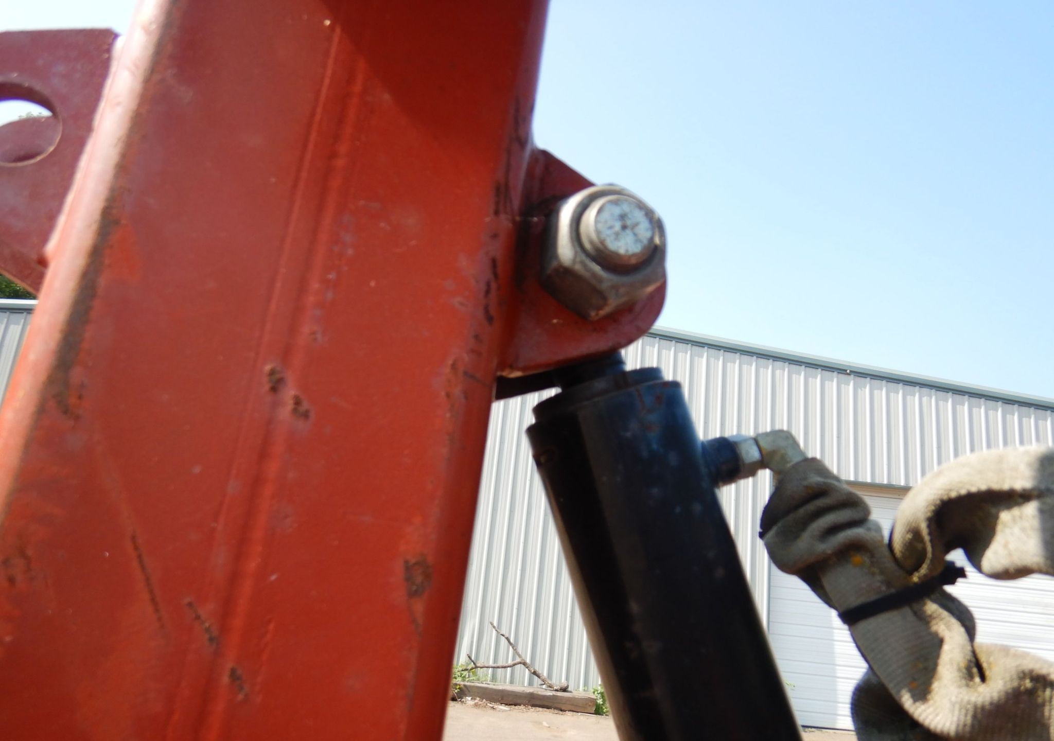 gallery 2004 Ditch Witch HT115 cable plow