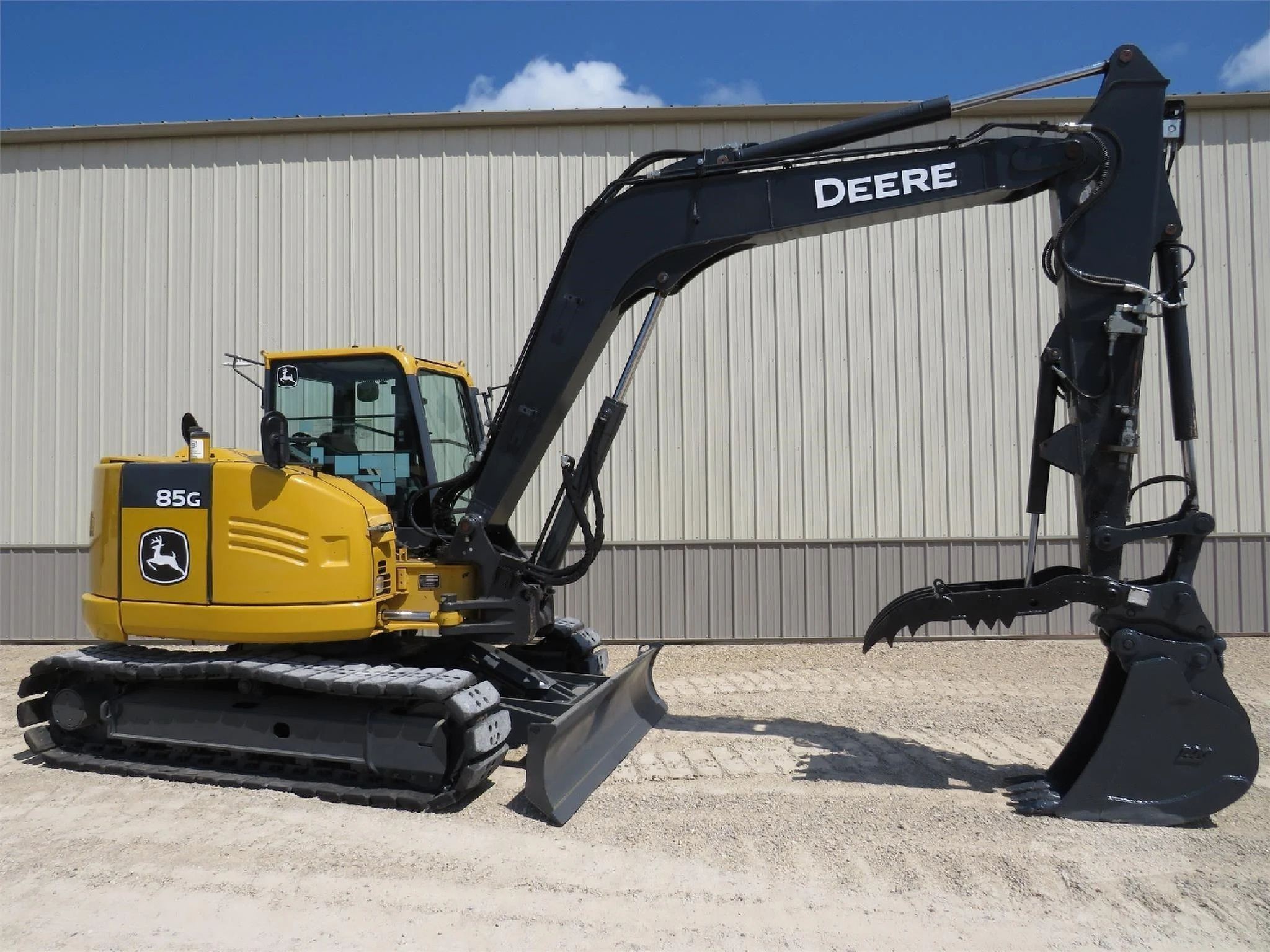 gallery 2014 John Deere 85G Excavator