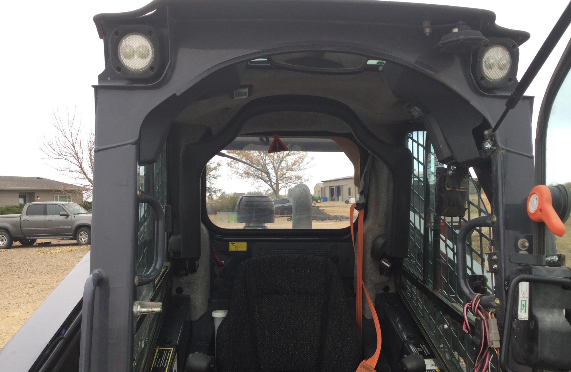 gallery 2018 John Deere 331G Skid Steer