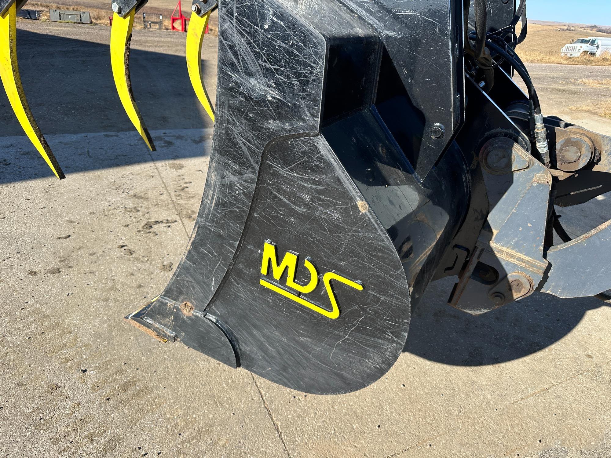 gallery 2015 John Deere 544K Wheel Loader WGrapple
