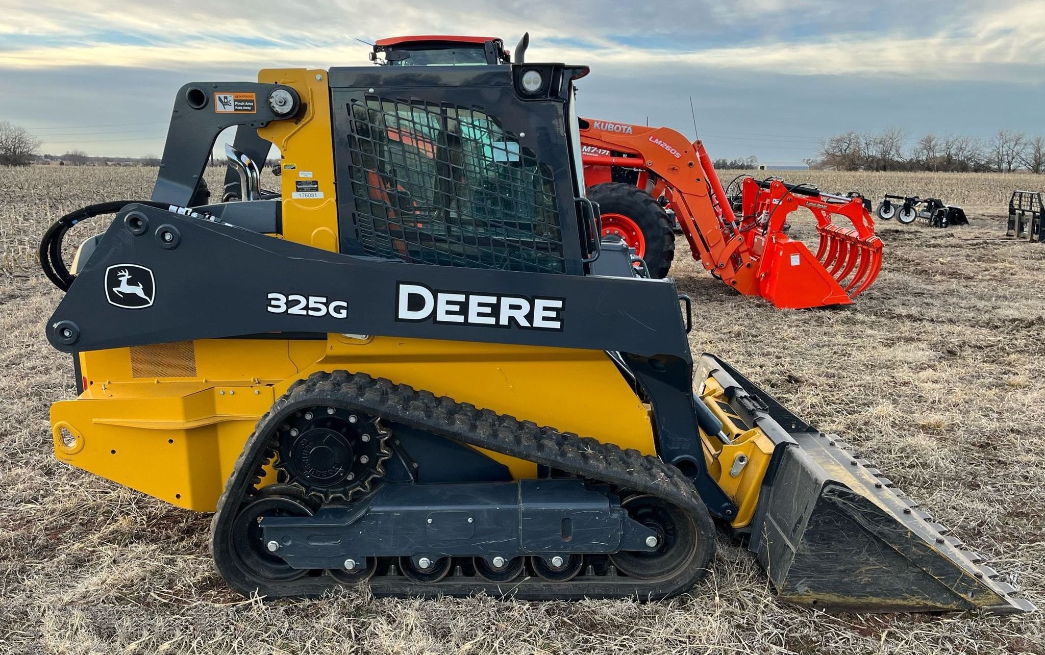 gallery 2019 John Deere 325G tracked skid steer loader
