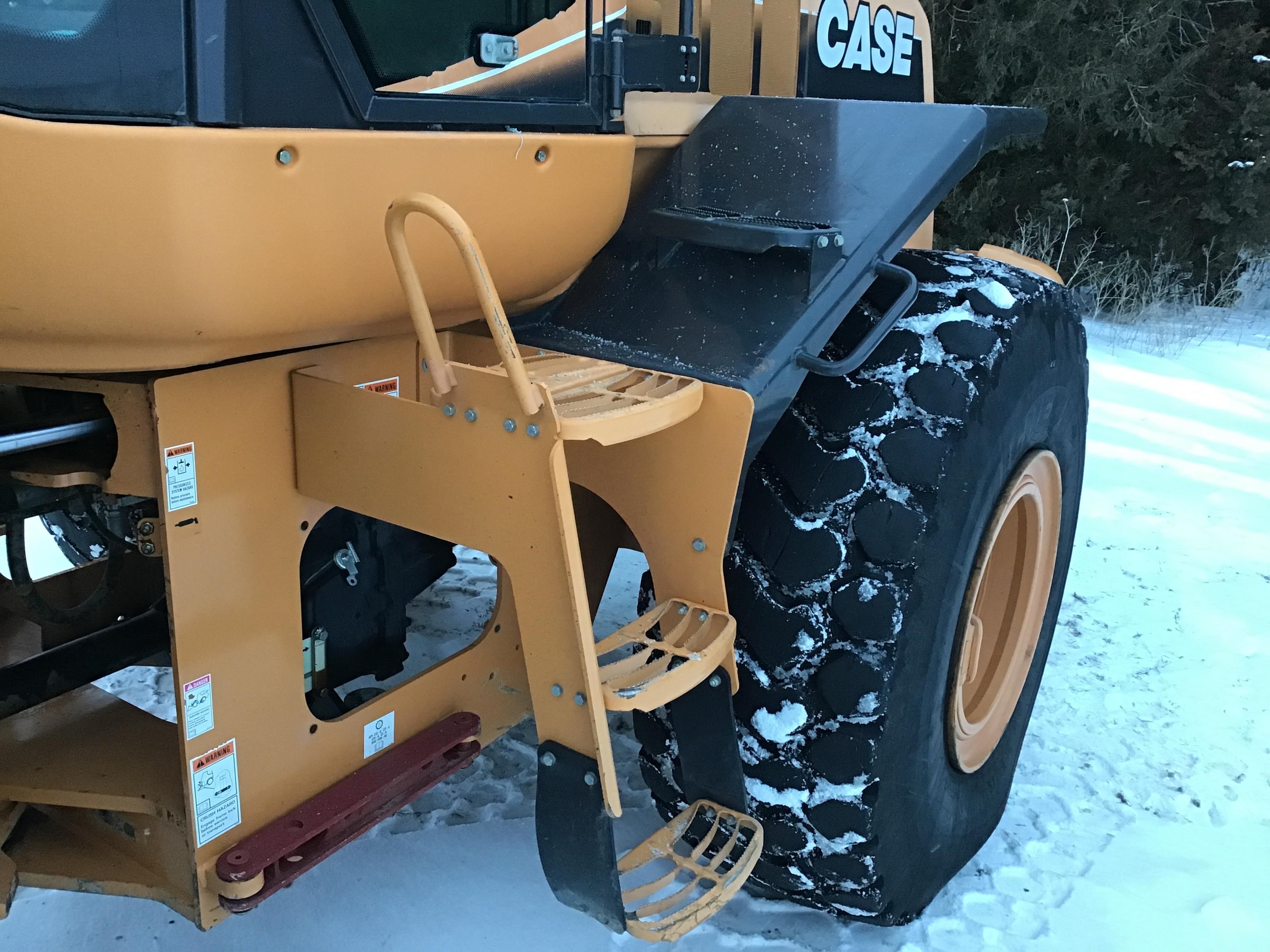 gallery 2010 Case 821E Wheel Loader