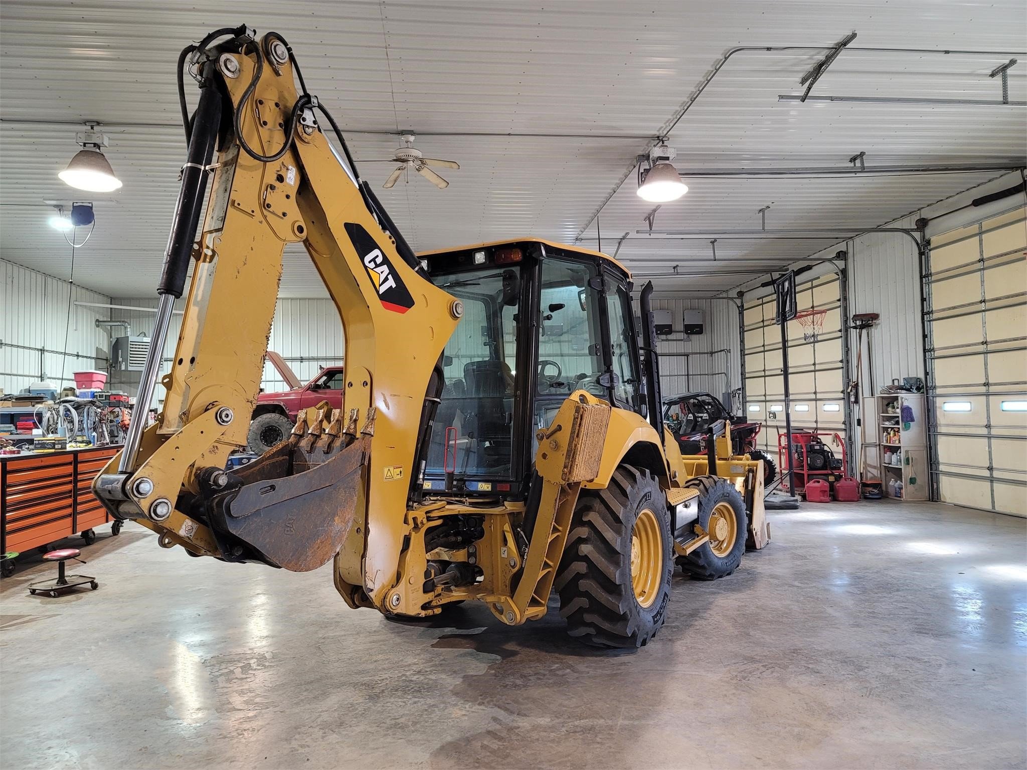 gallery 2018 Caterpillar 420F2 Backhoe