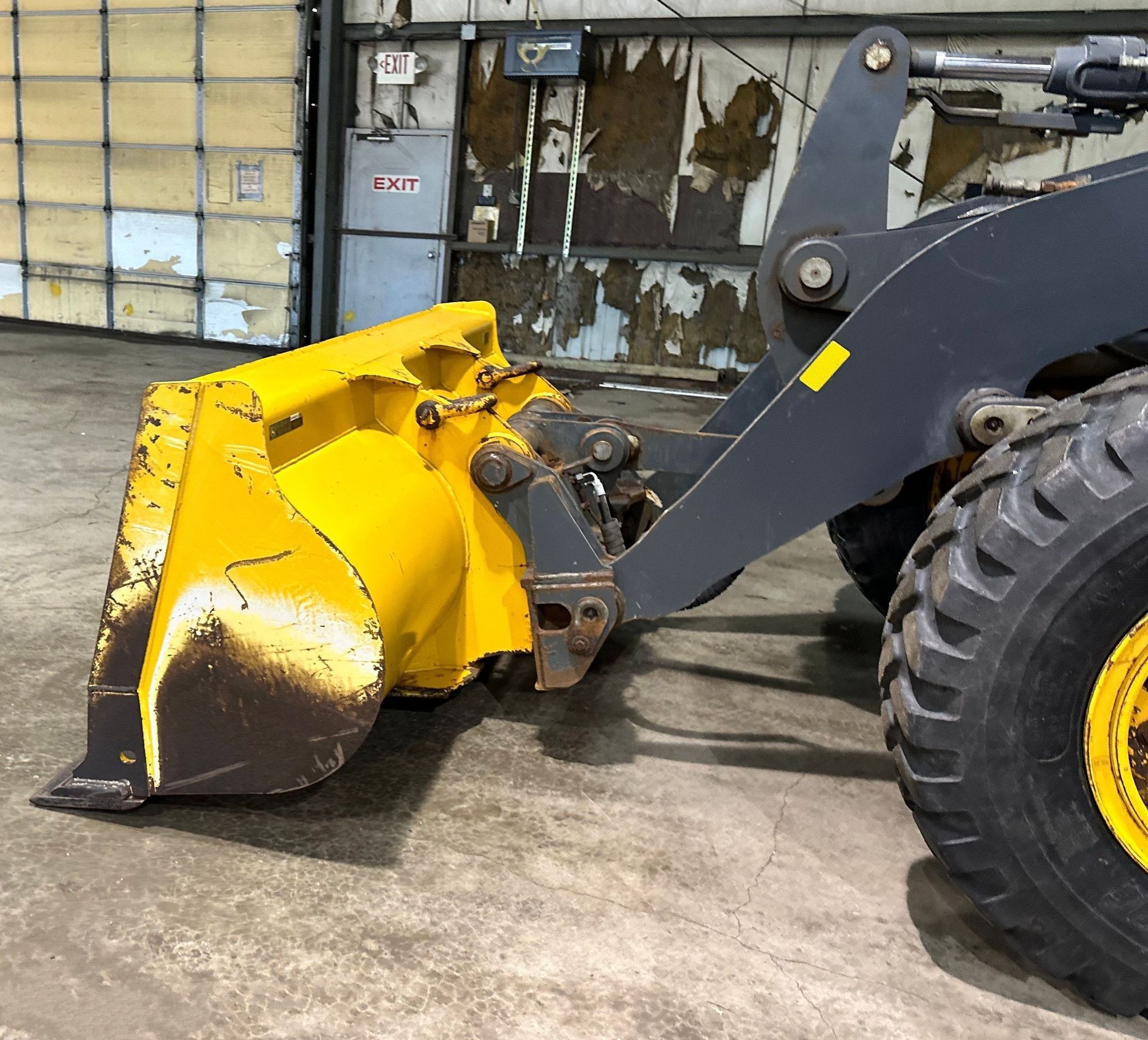 gallery 2013 John Deere 444K wheel loader