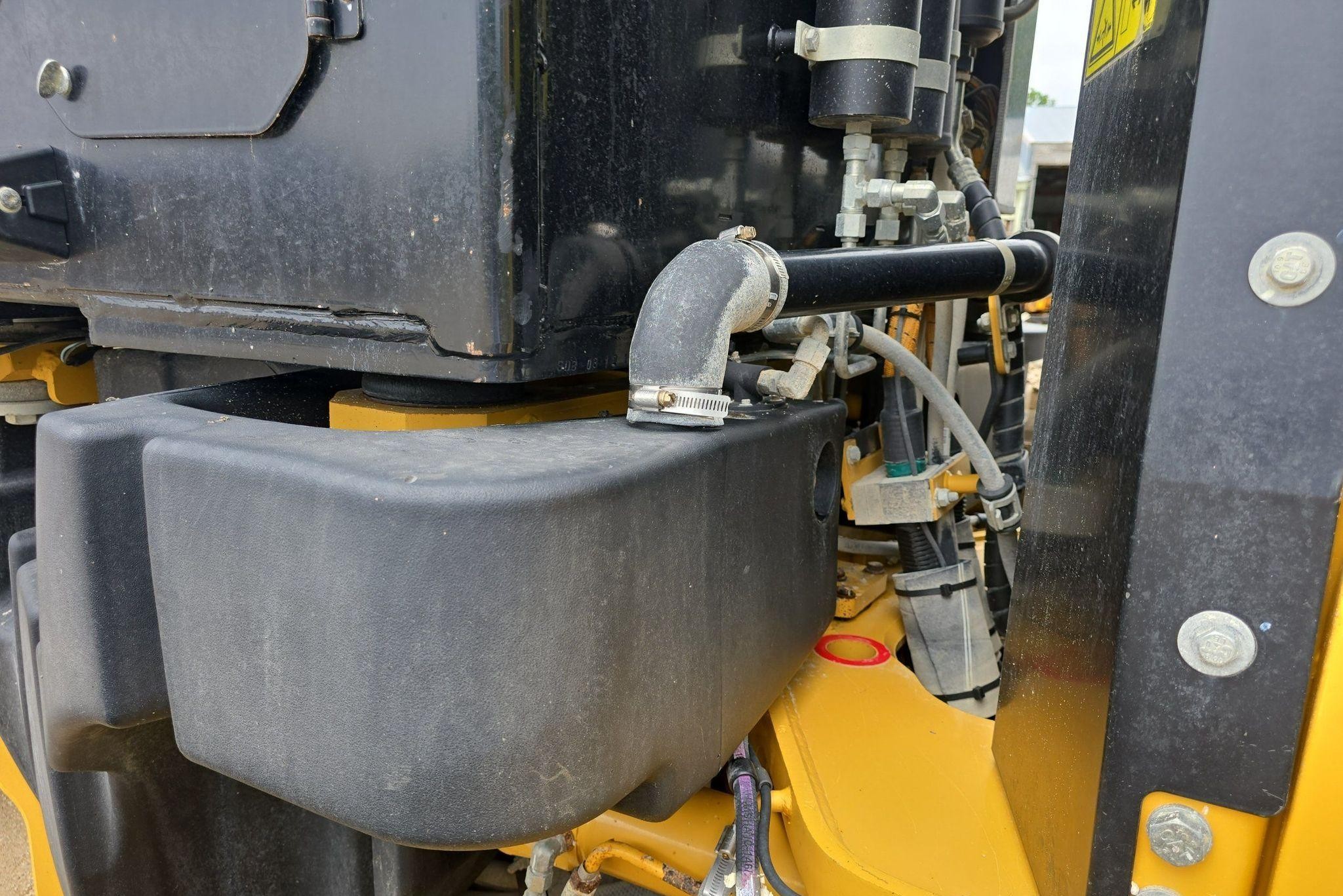 gallery 2012 Caterpillar 140M2 motor grader