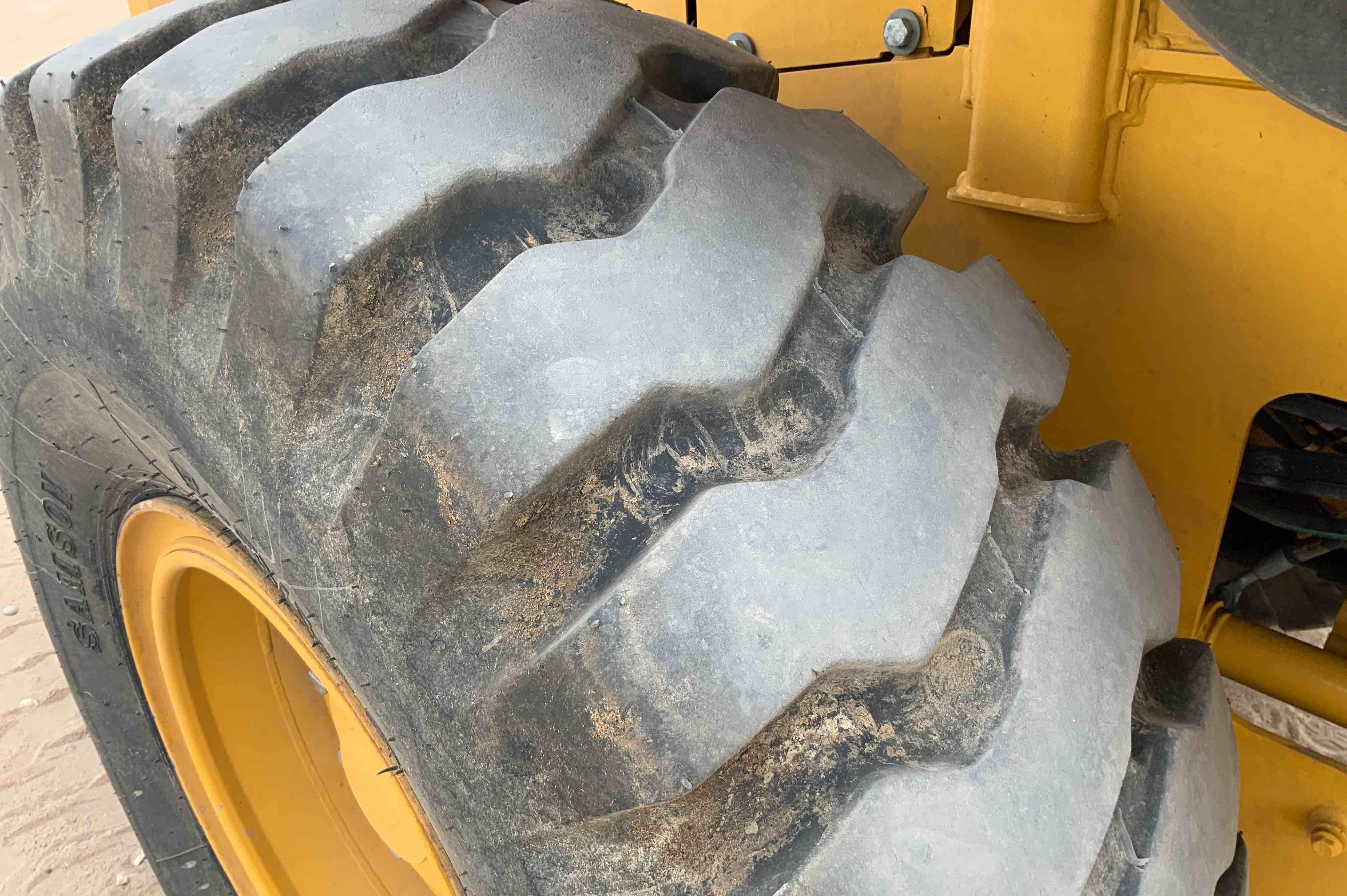 gallery John Deere 444K High Lift Wheel Loader