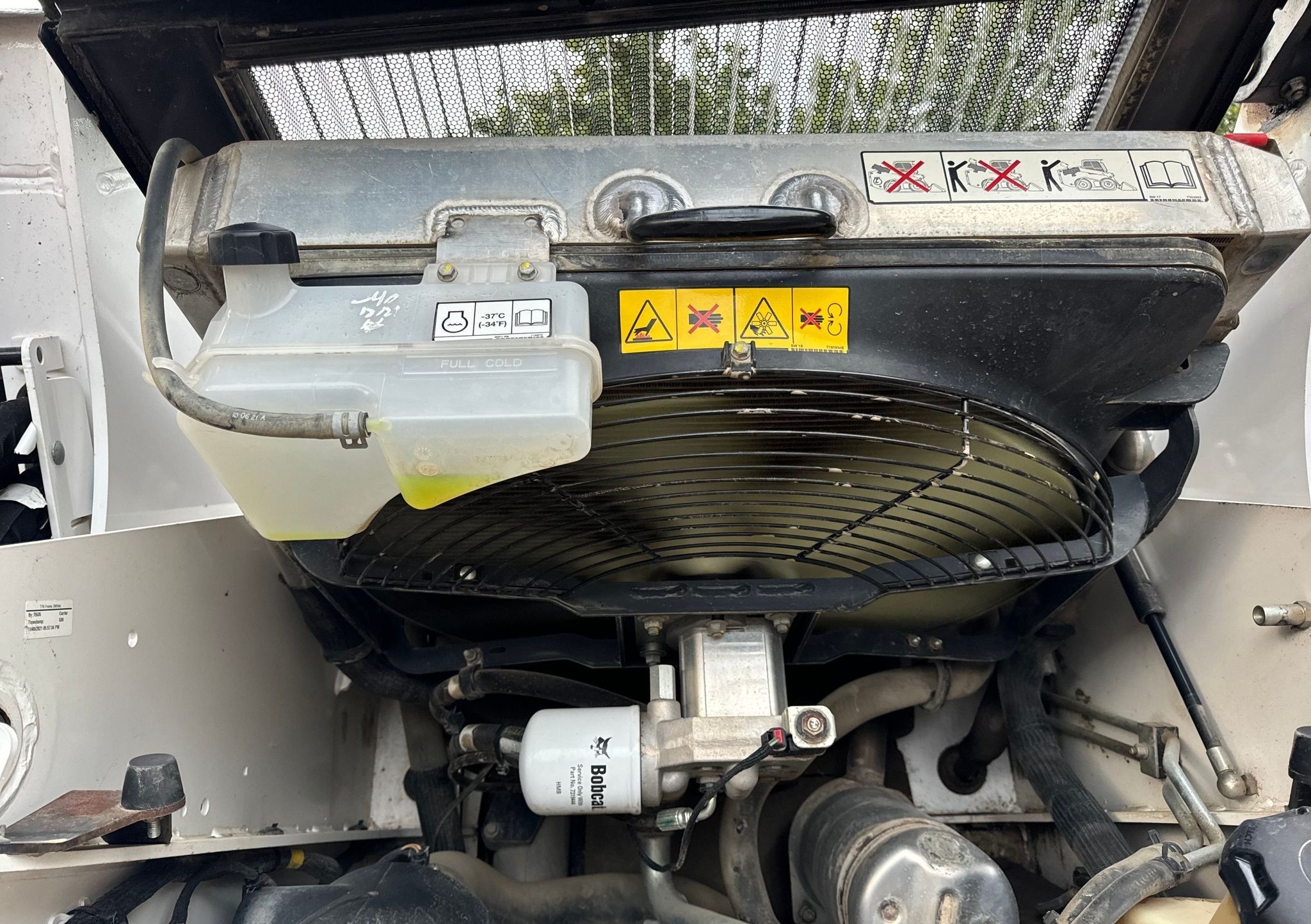 gallery 2022 Bobcat T76 R-Series tracked skid steer loader