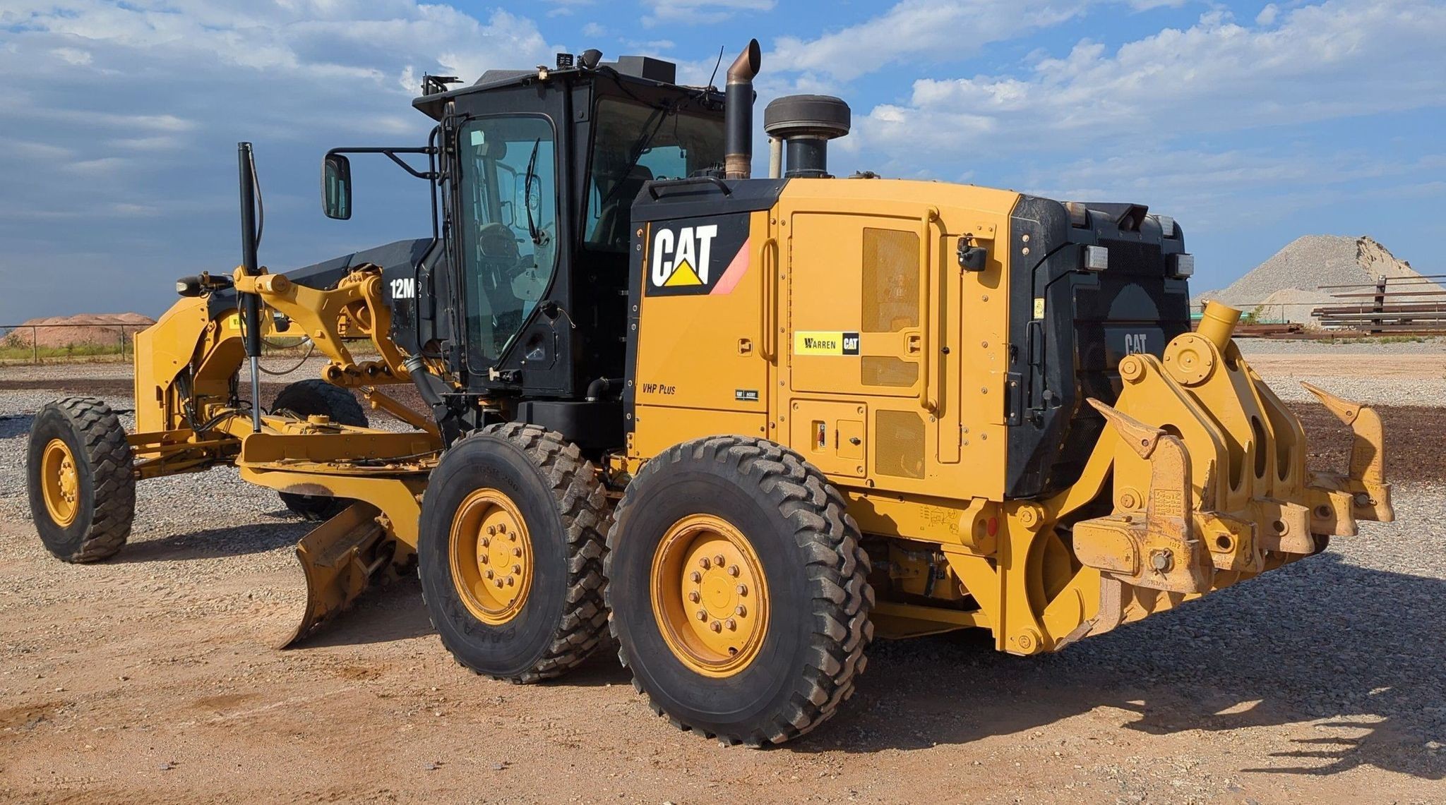 gallery 2013 Caterpillar 12M2 VHP Plus motor grader