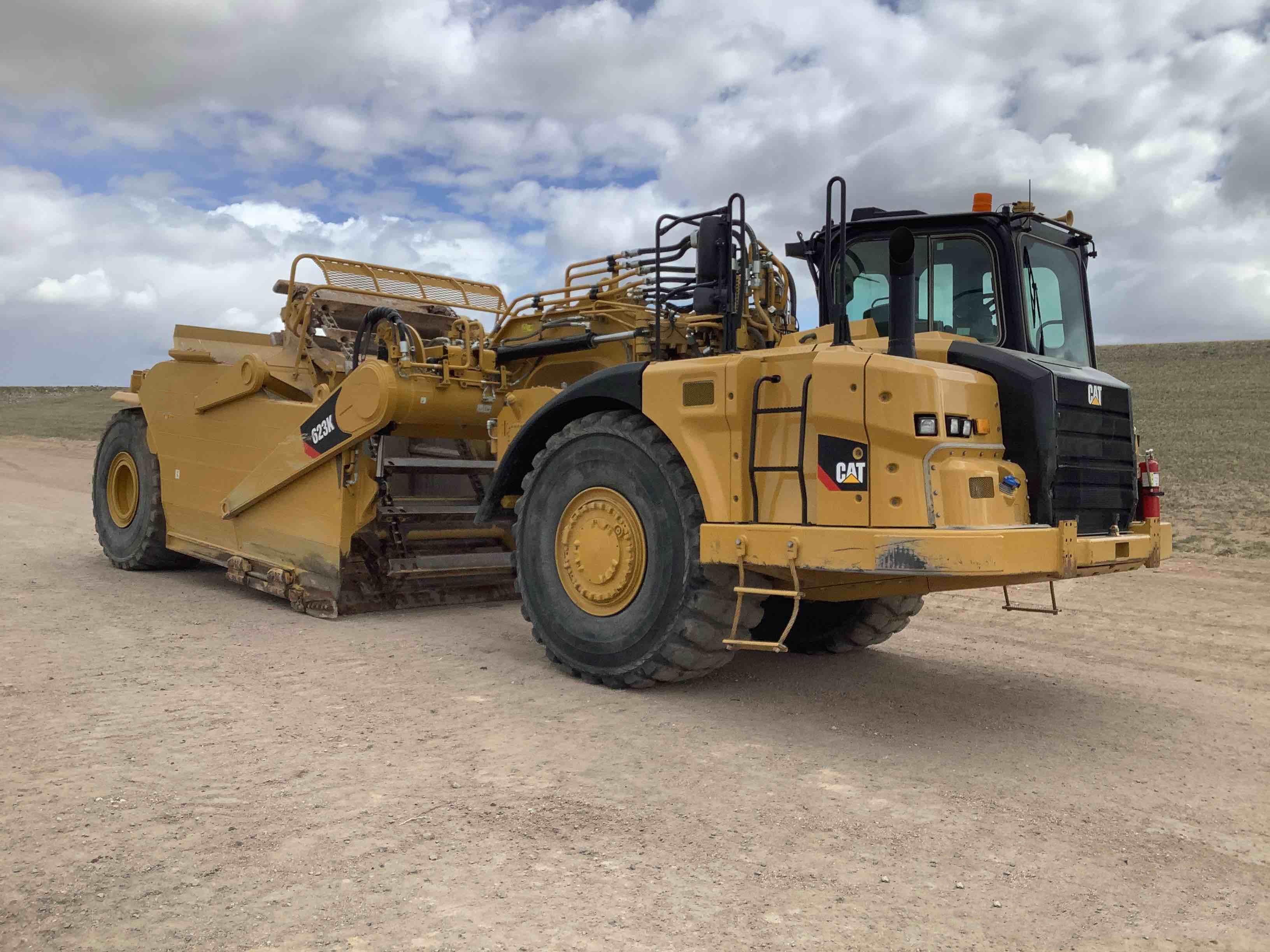 gallery 2017 Caterpillar 623K Self Propelled Elevating Scraper