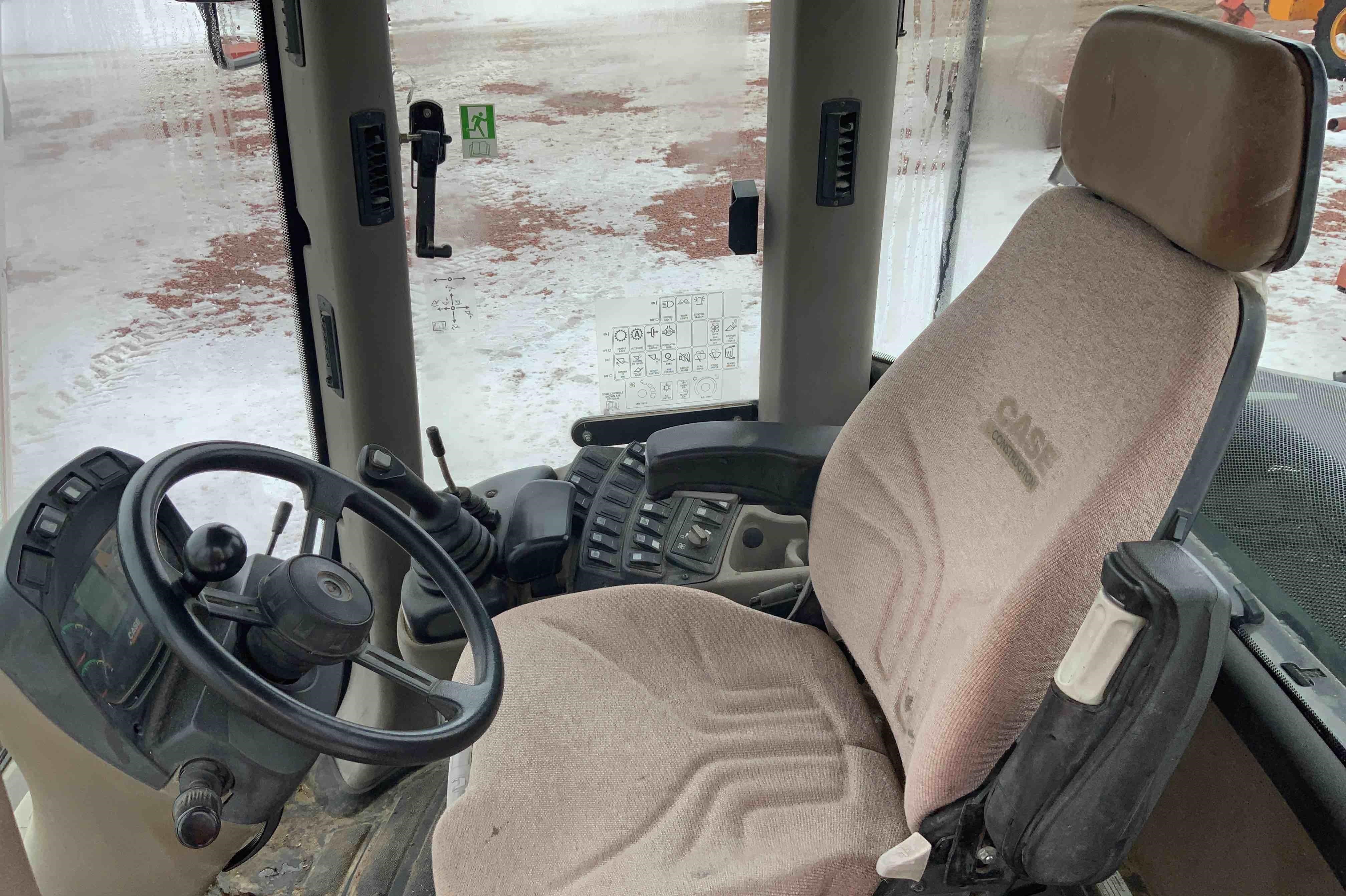 gallery 2012 Case 621F Wheel Loader