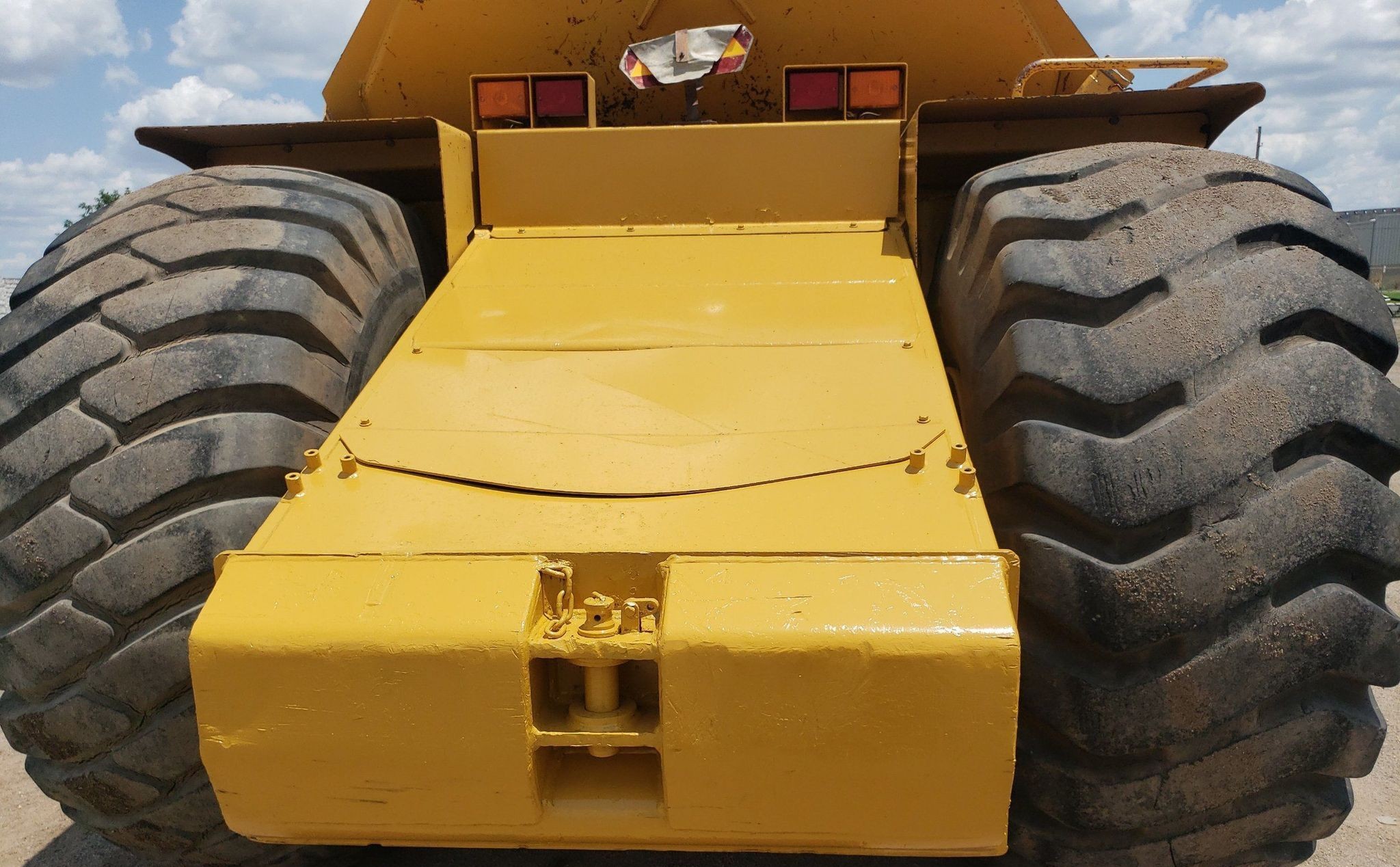 gallery 2006 Caterpillar 615C elevating scraper