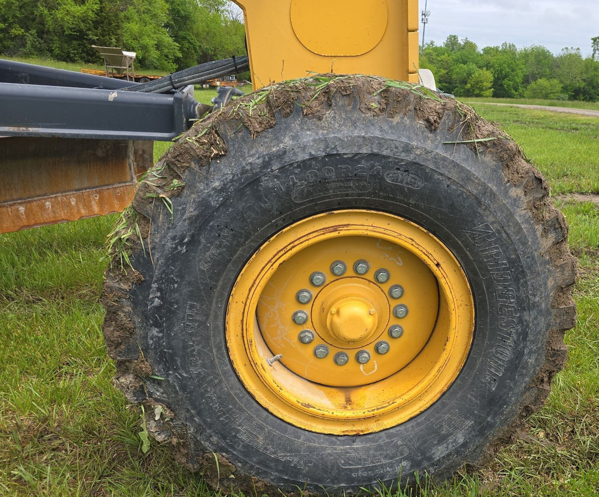 gallery 2013 John Deere 770G motor grader