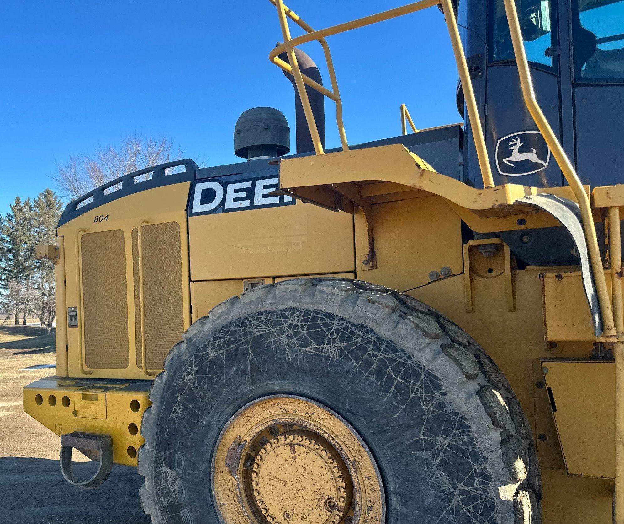 gallery 2006 John Deere 844J wheel loader