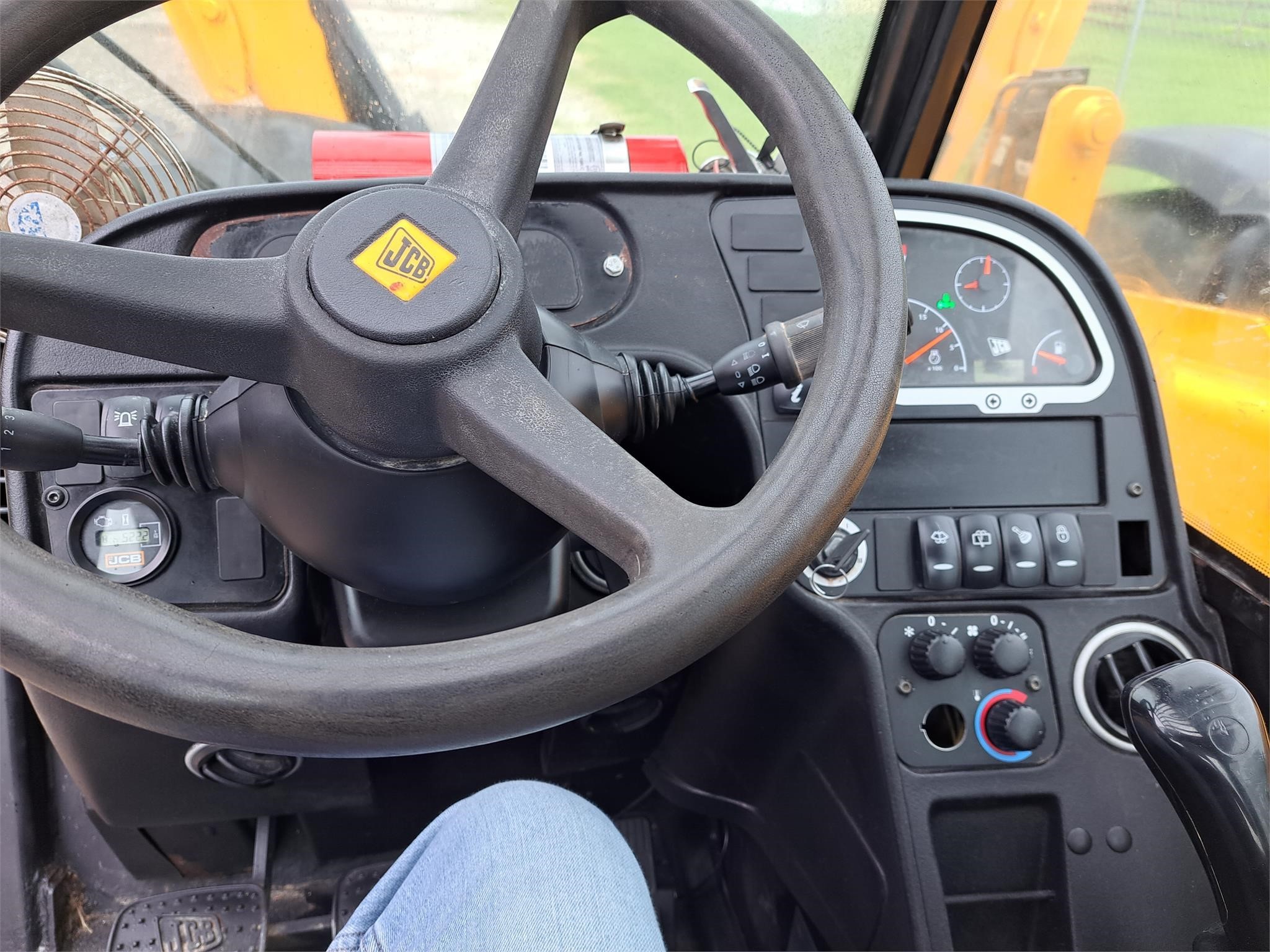 gallery 2016 JCB 512-56 Telehandler