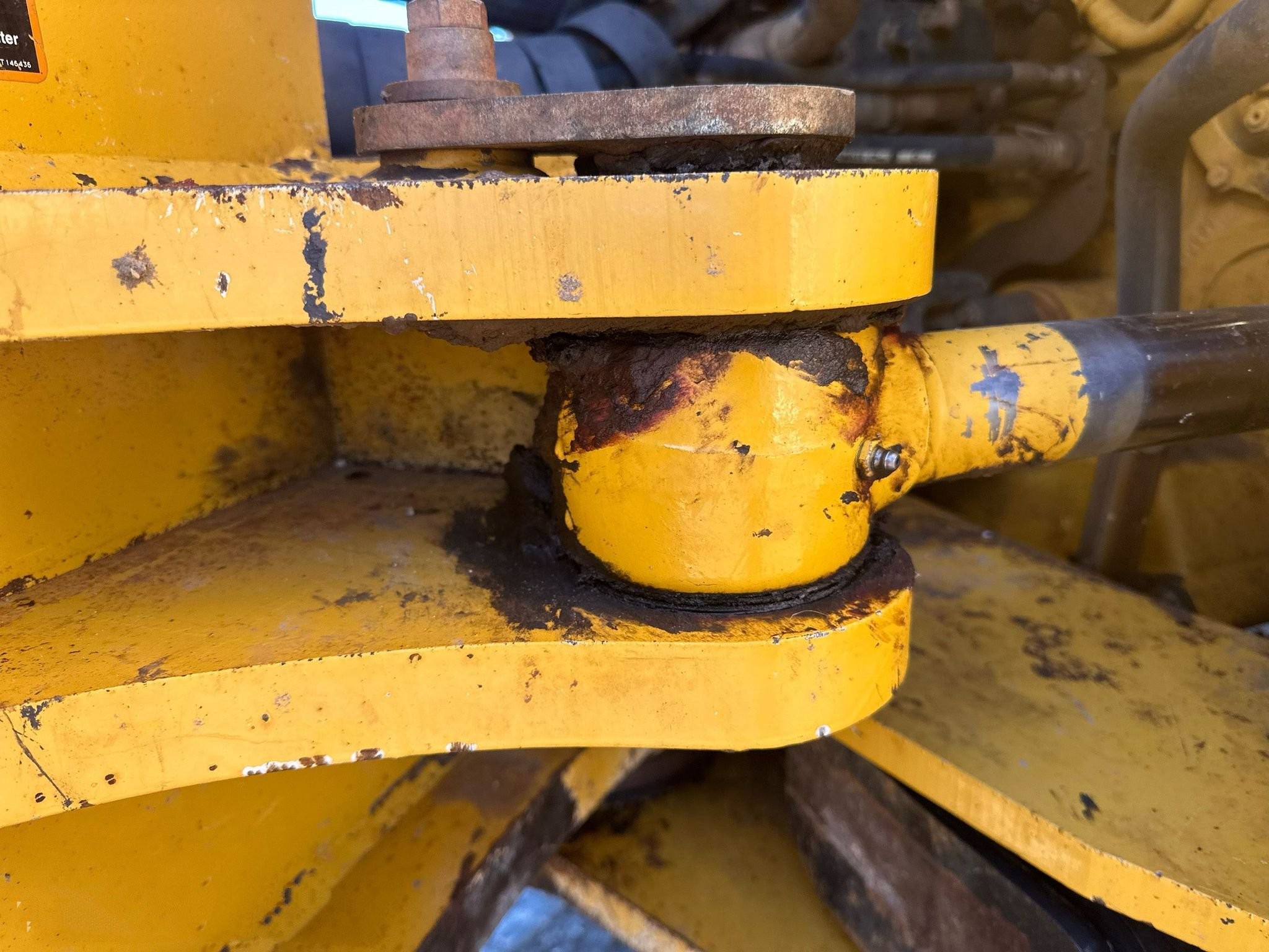 gallery 2006 John Deere 844J wheel loader