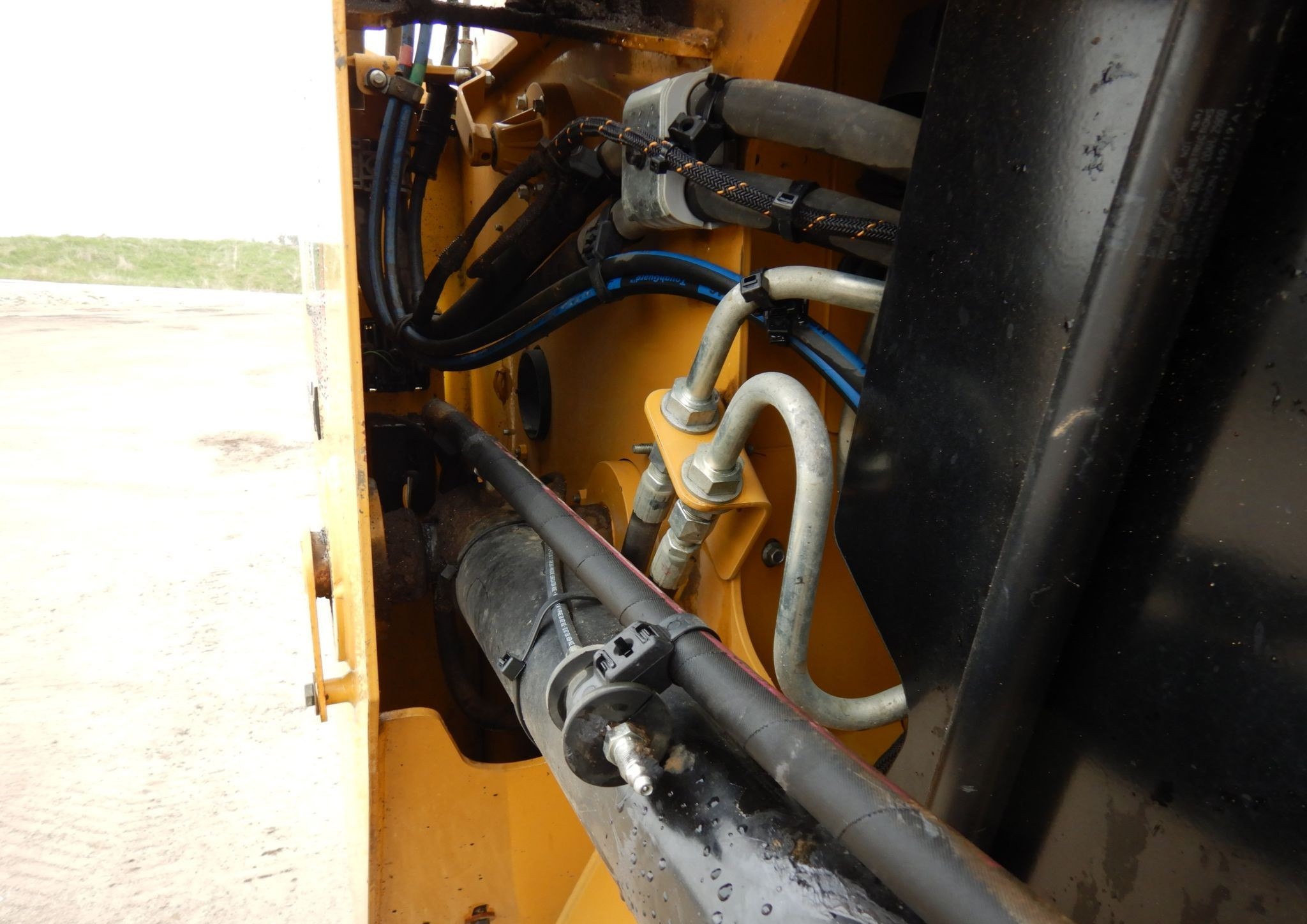 gallery 2019 Caterpillar 279D3  tracked skid steer loader