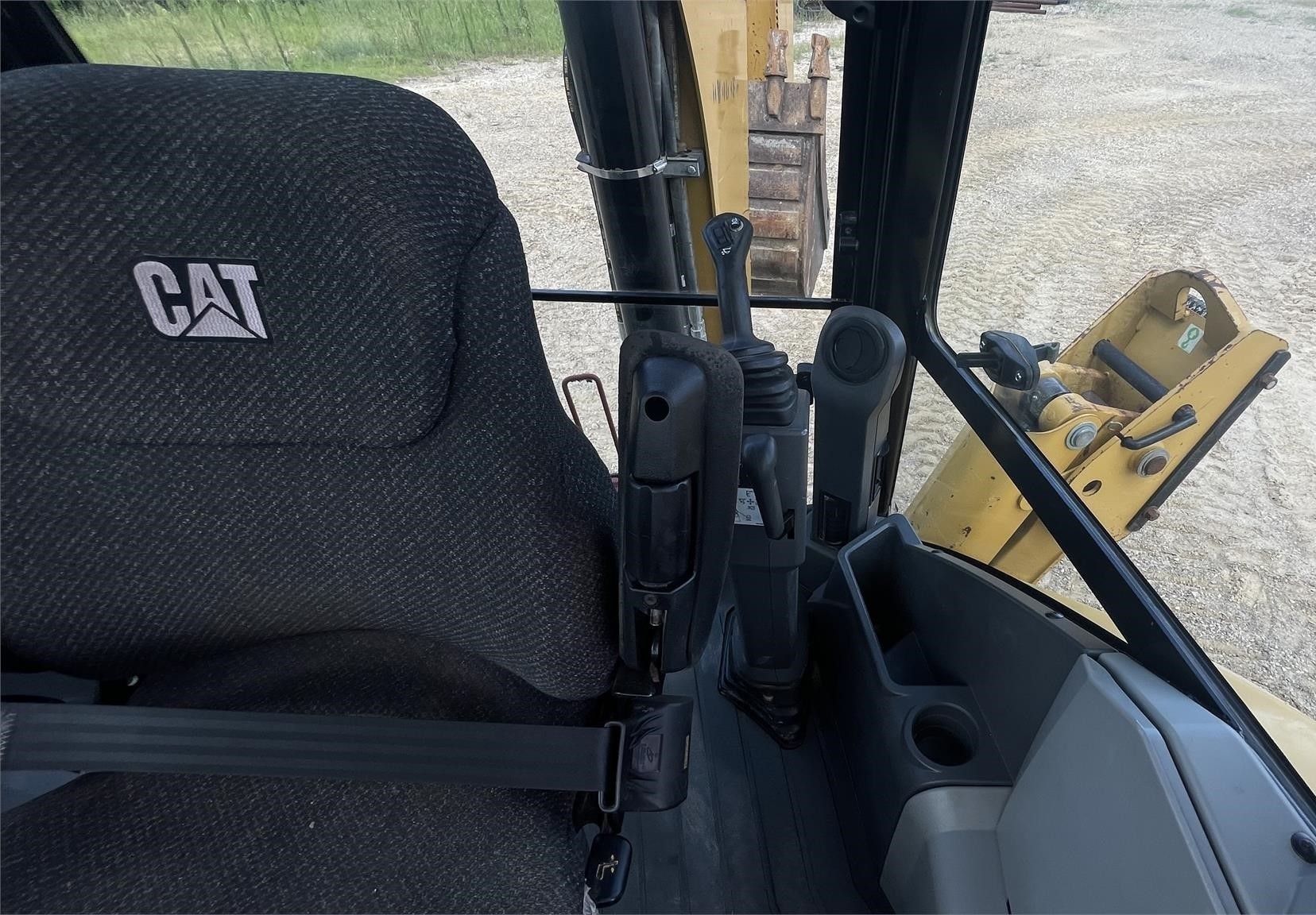 gallery 2015 CATERPILLAR 420F2 IT