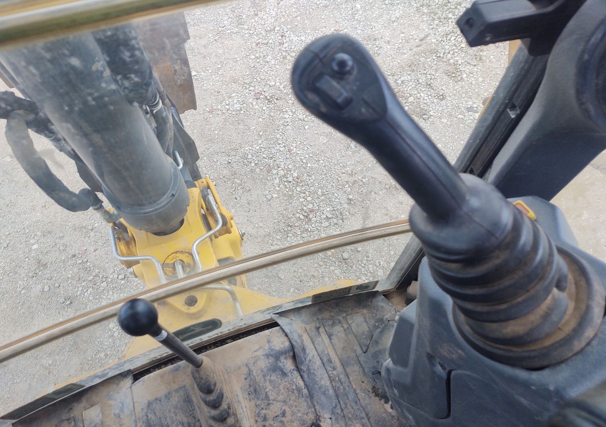 gallery 2018 John Deere 410L backhoe