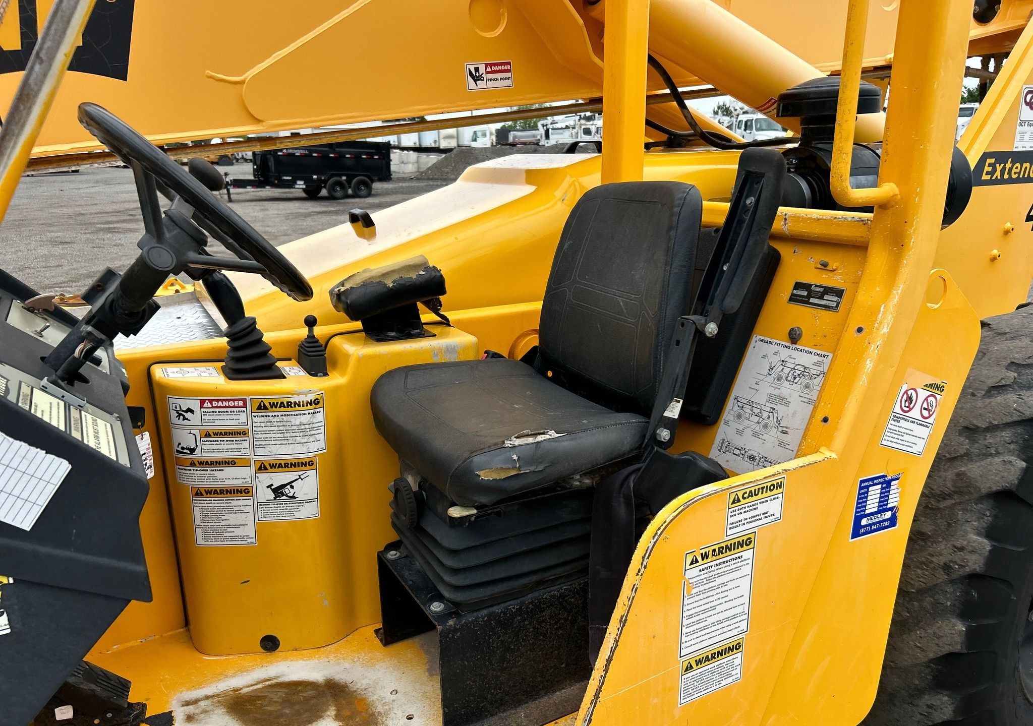 gallery 2010 Pettibone 944 telehandler