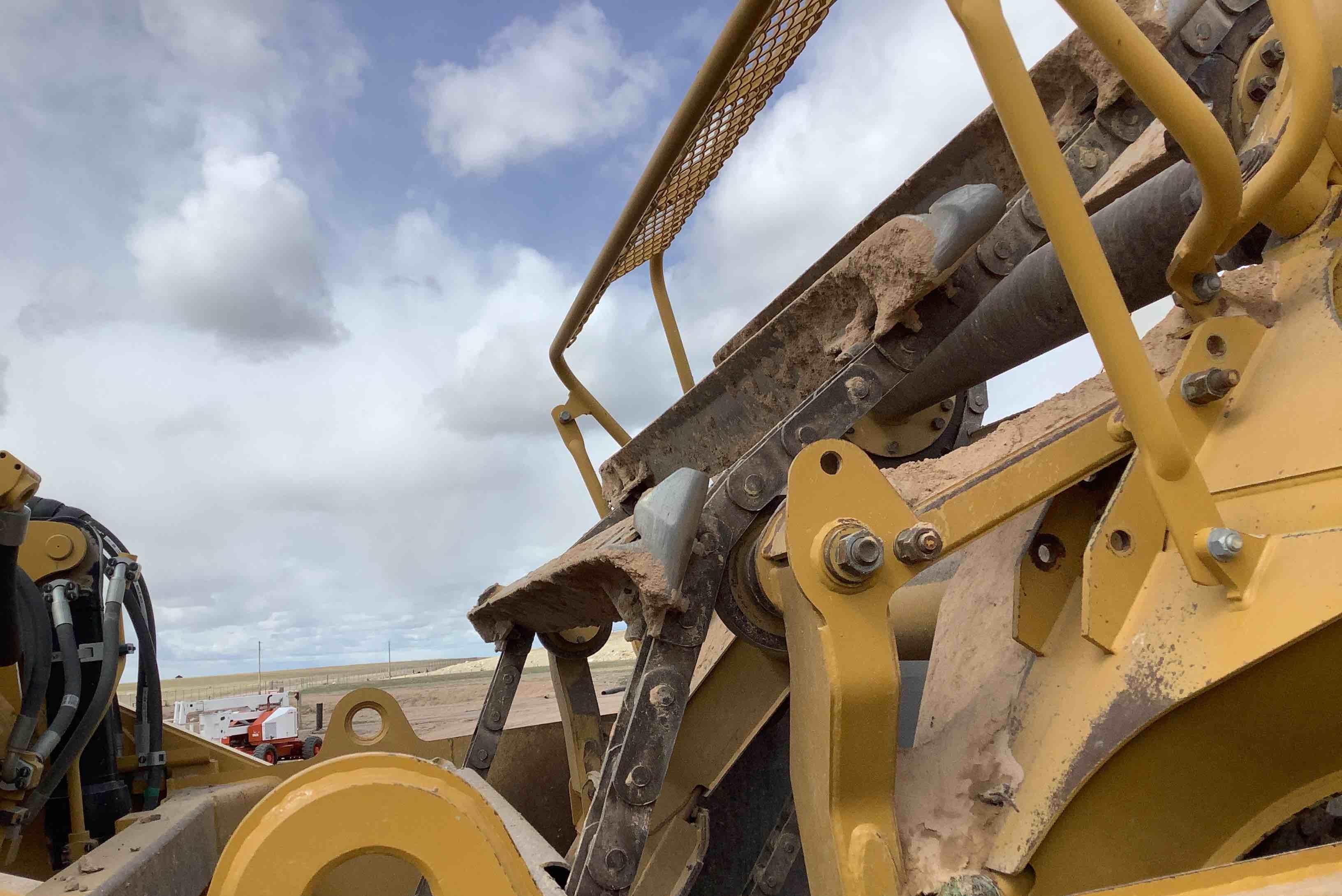 gallery 2017 Caterpillar 623K Self Propelled Elevating Scraper