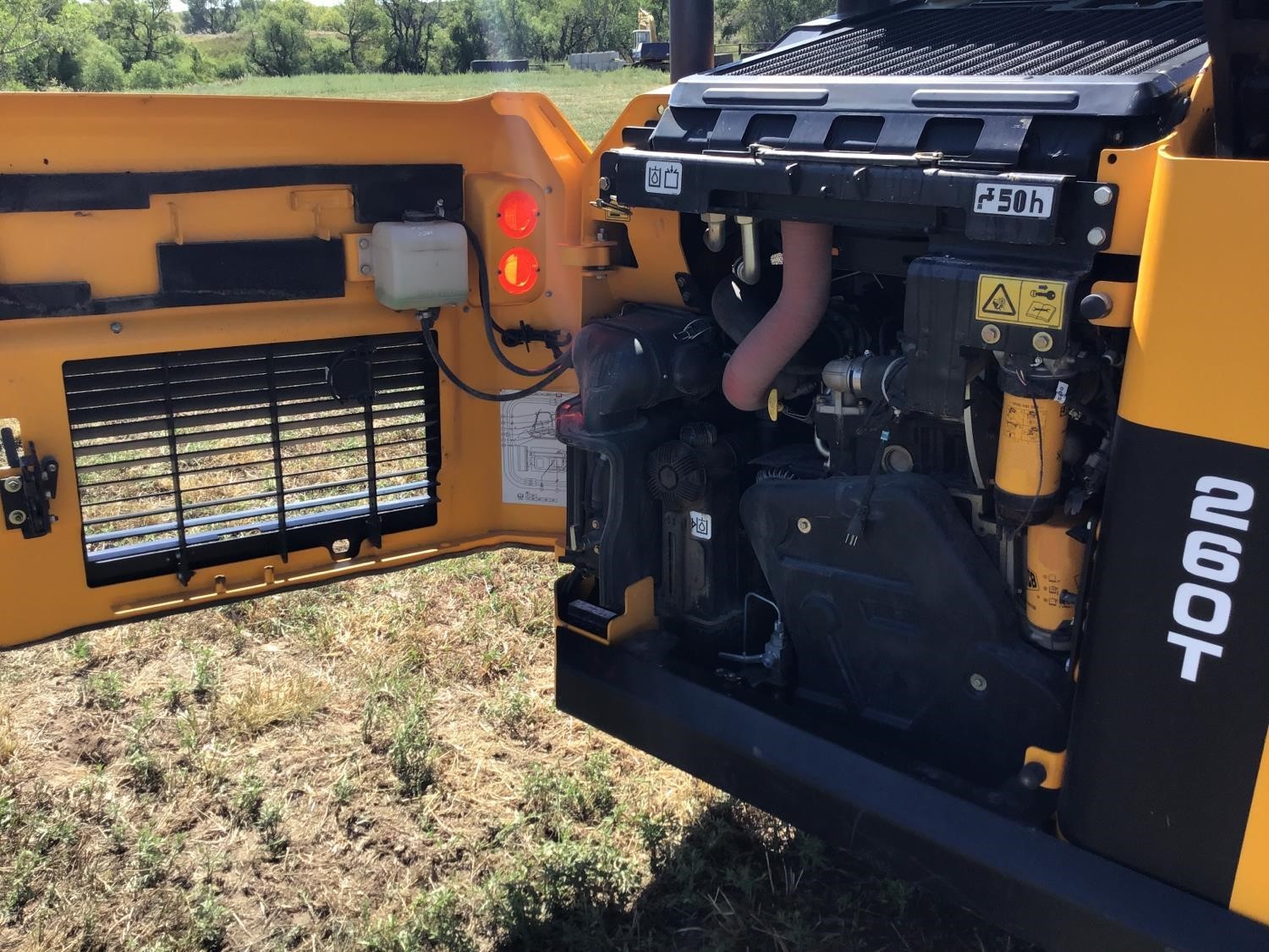 gallery 2015 JCB 260T Skid Steer Track Loader