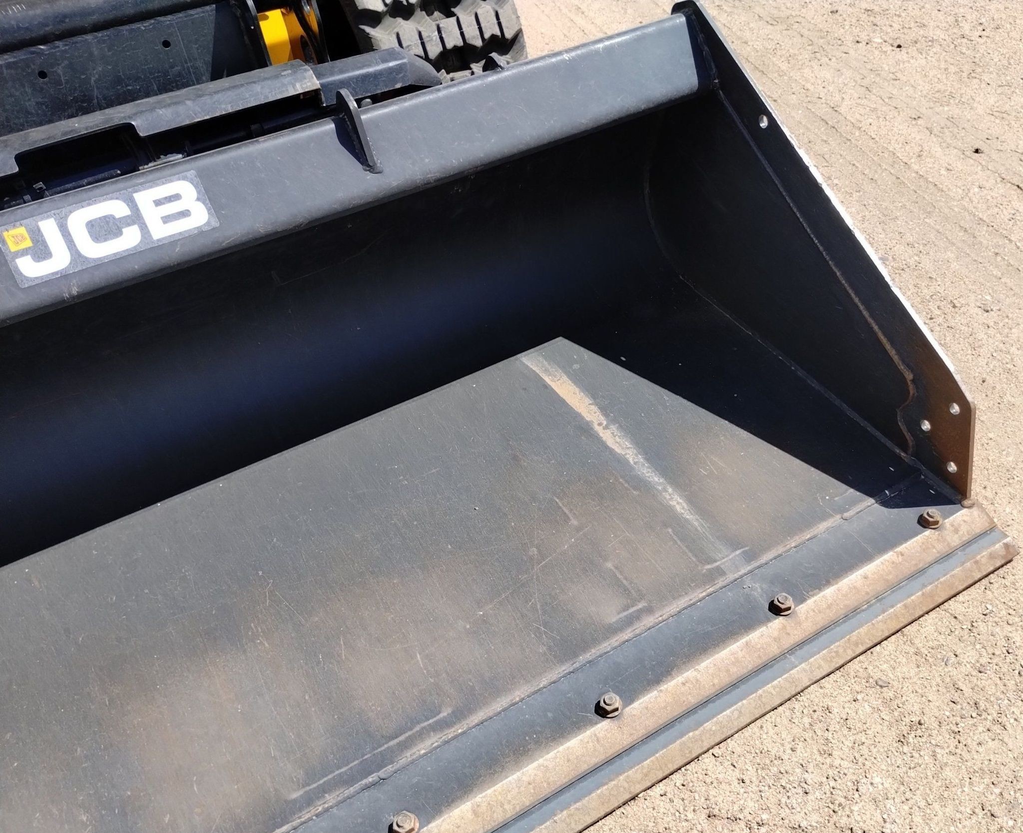 gallery 2021 JCB 215T Super tracked skid steer loader