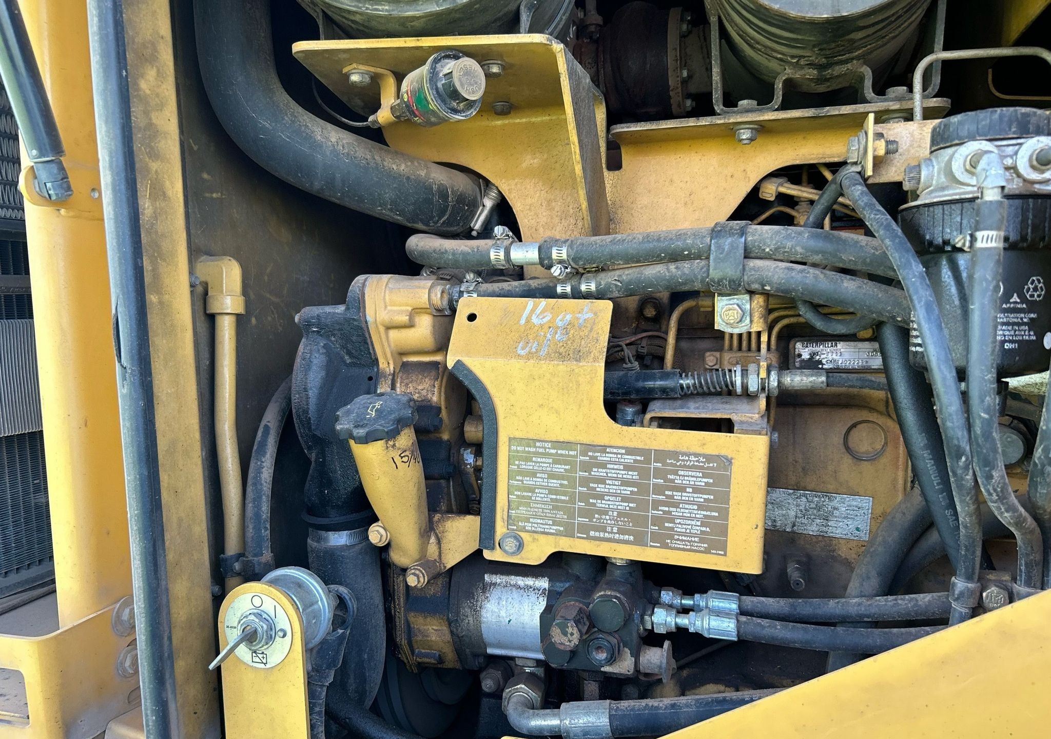 gallery 2001 Caterpillar 924G wheel loader