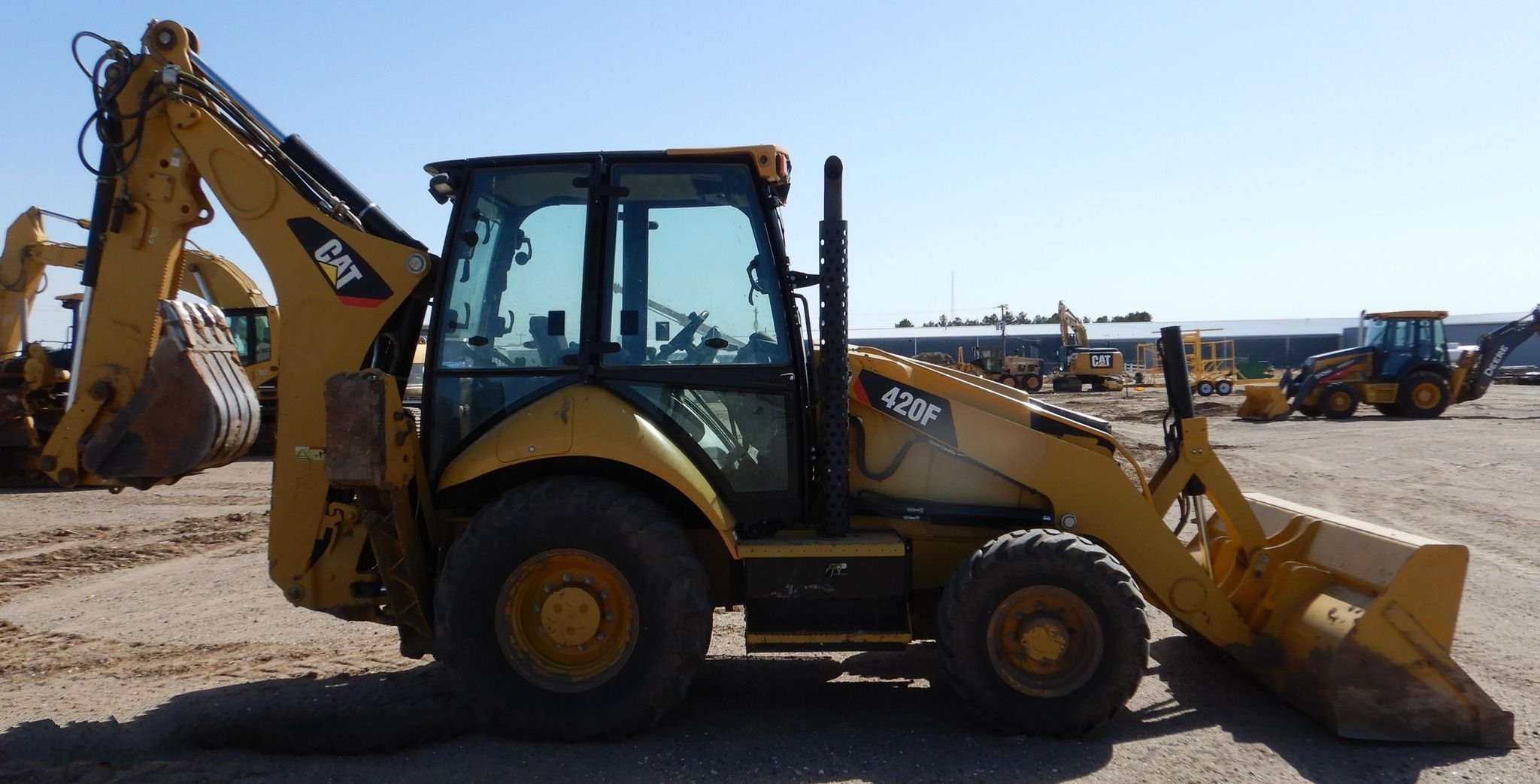 gallery 2013 Caterpillar 420F backhoe